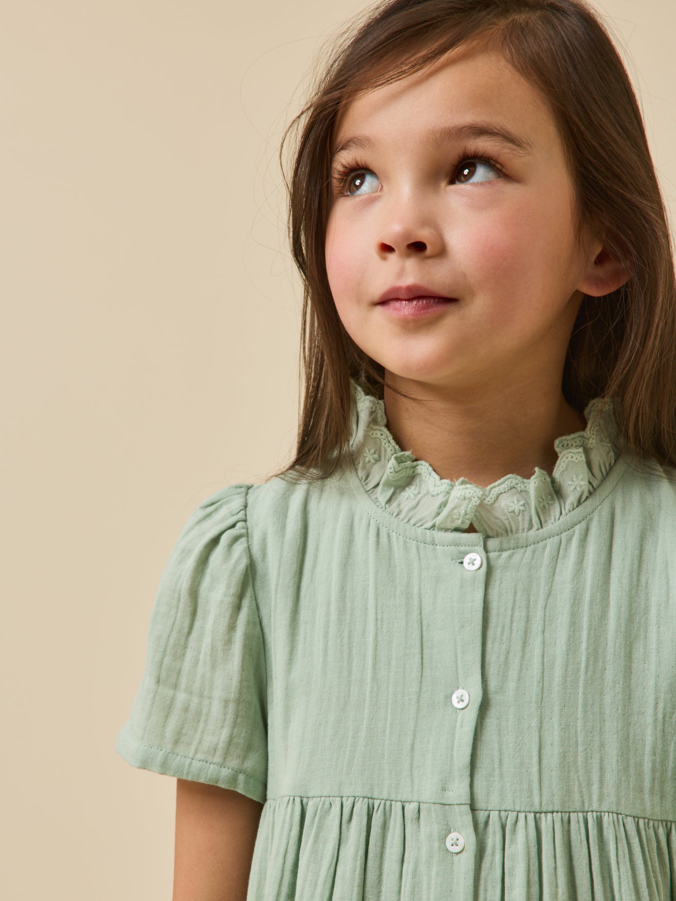 Mädchenkleid aus Baumwollgaze