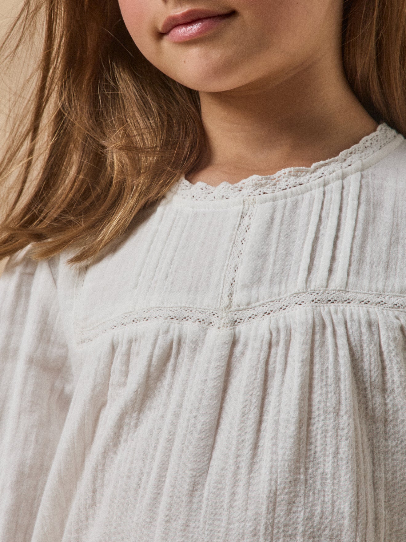 Mädchenhemd aus Baumwoll-Gaze, elegant