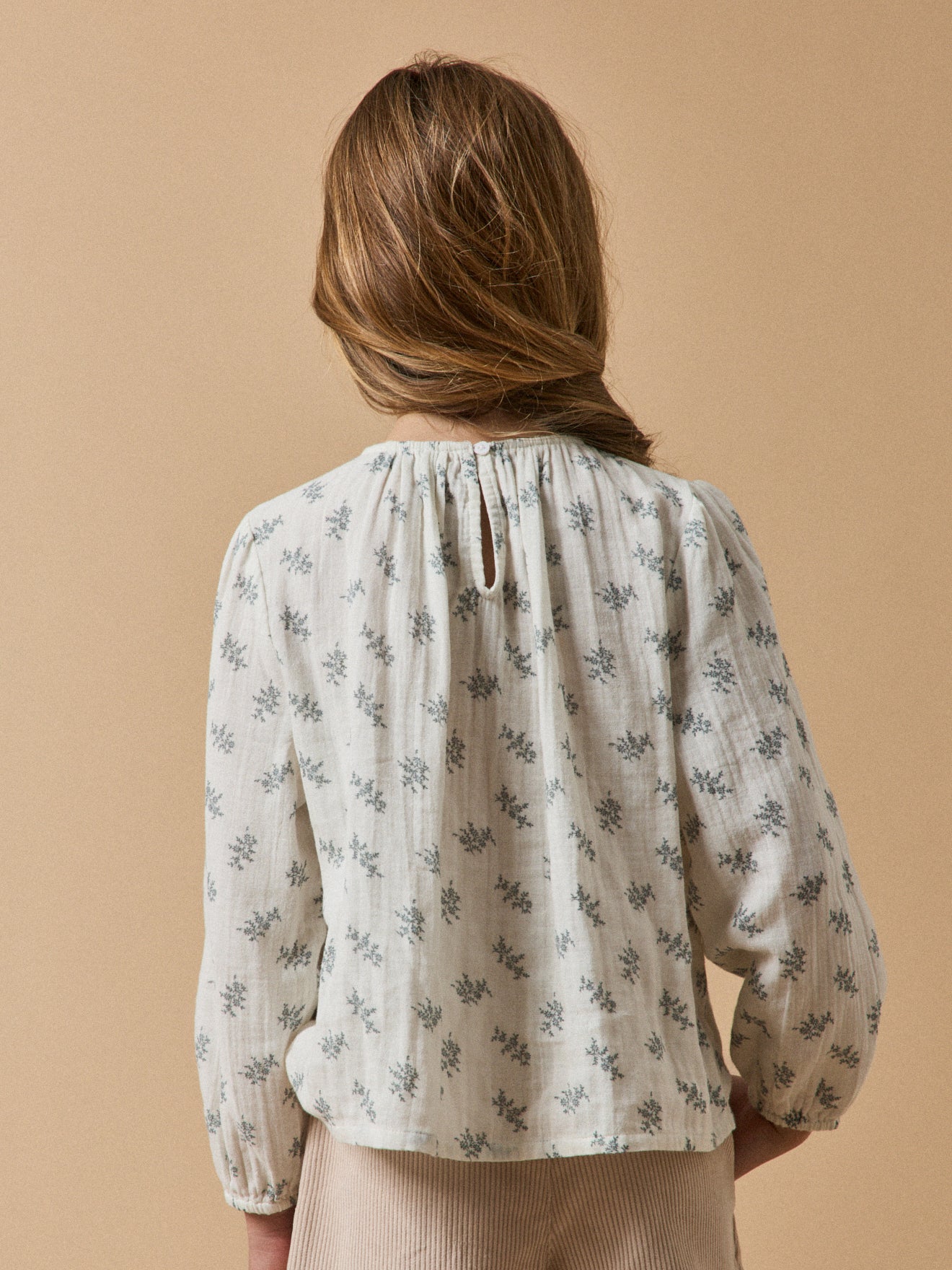 Mädchenbluse  aus Baumwollgaze mit Dessin « Suzanne »