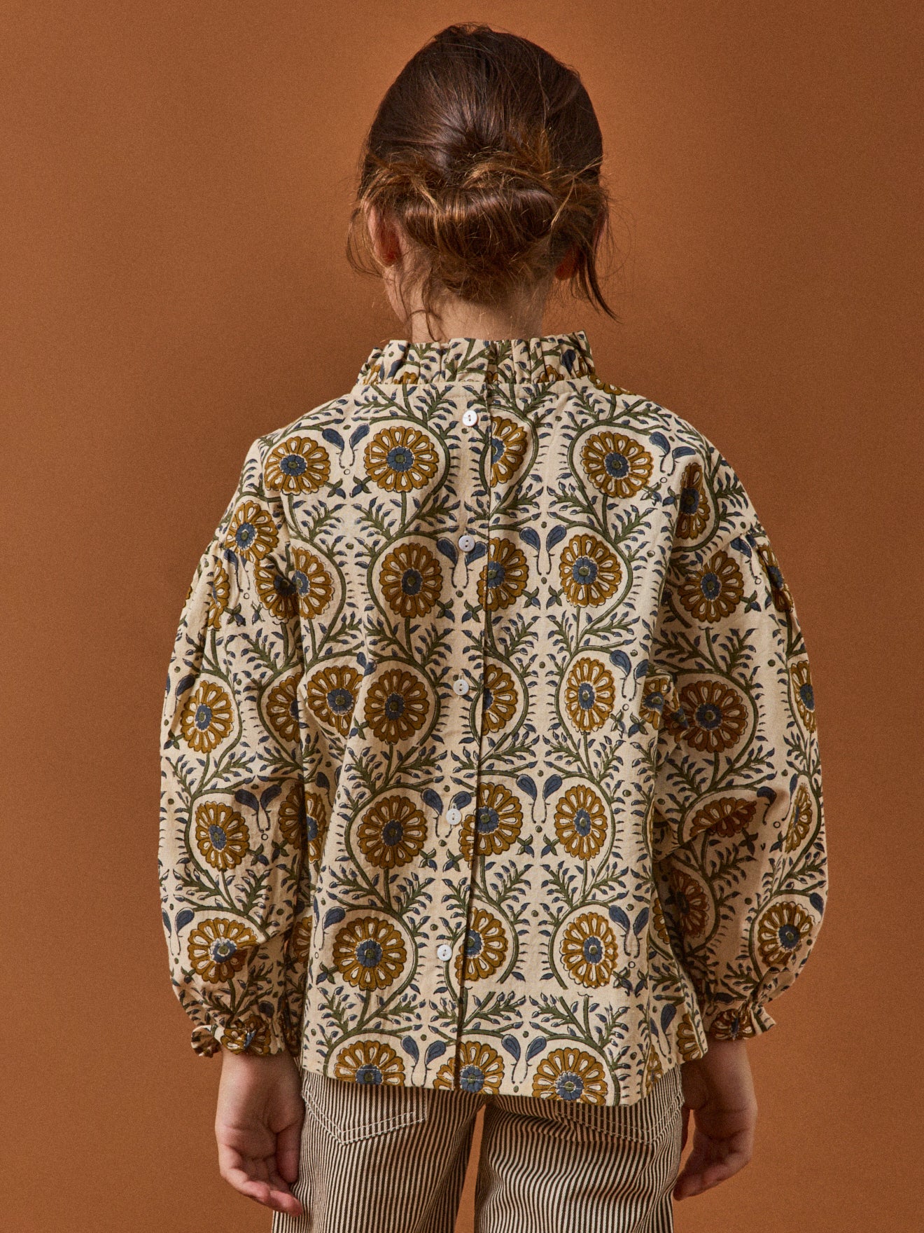 Mädchenbluse mit Blumenmuster « TILDAM » – Kollektion von Cyrillus X Apaches