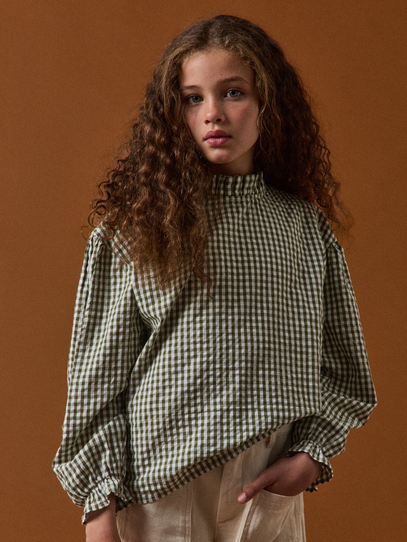 Mädchenbluse mit Vichy-Karos – Kollektion von Cyrillus X Apaches