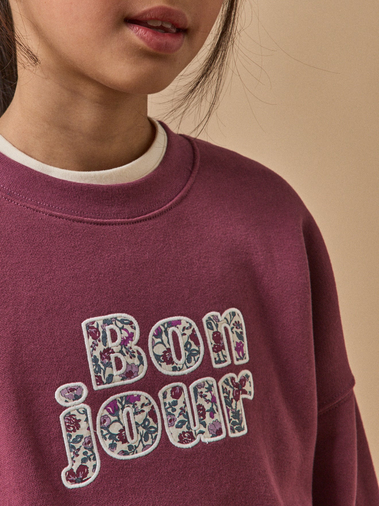 Mädchen-Sweatshirt mit Schriftzug – Bio-Baumwolle