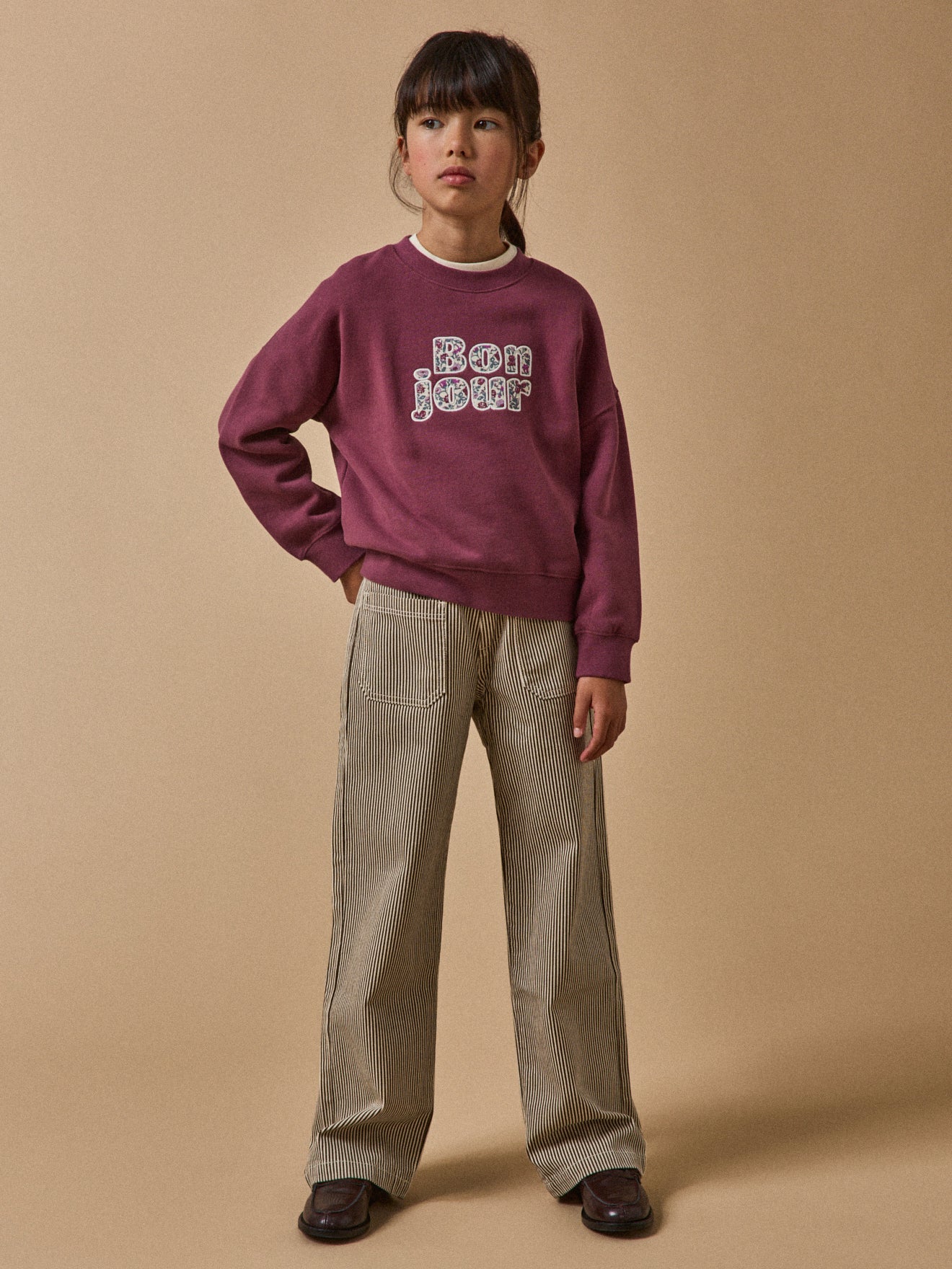 Mädchen-Sweatshirt mit Schriftzug – Bio-Baumwolle