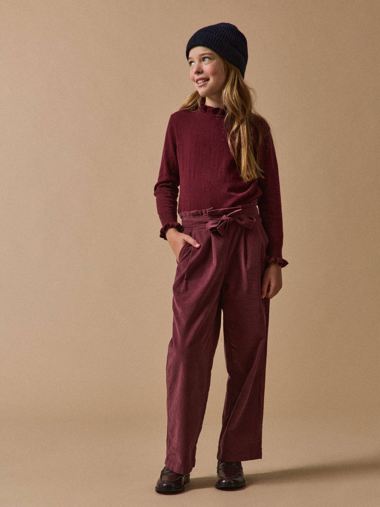 Mädchenpullover mit Volants