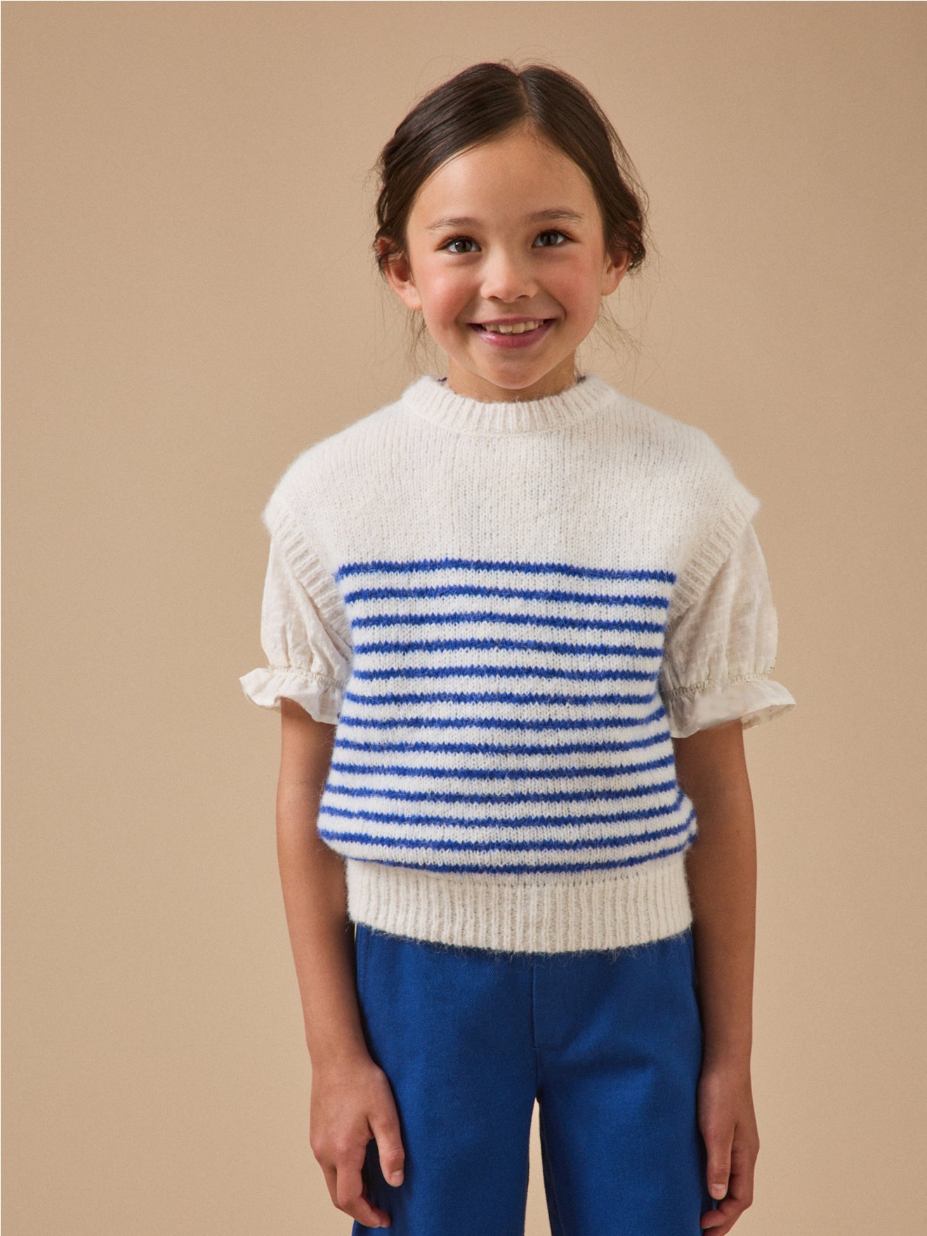 Mädchenpullover mit Streifen, ärmellos