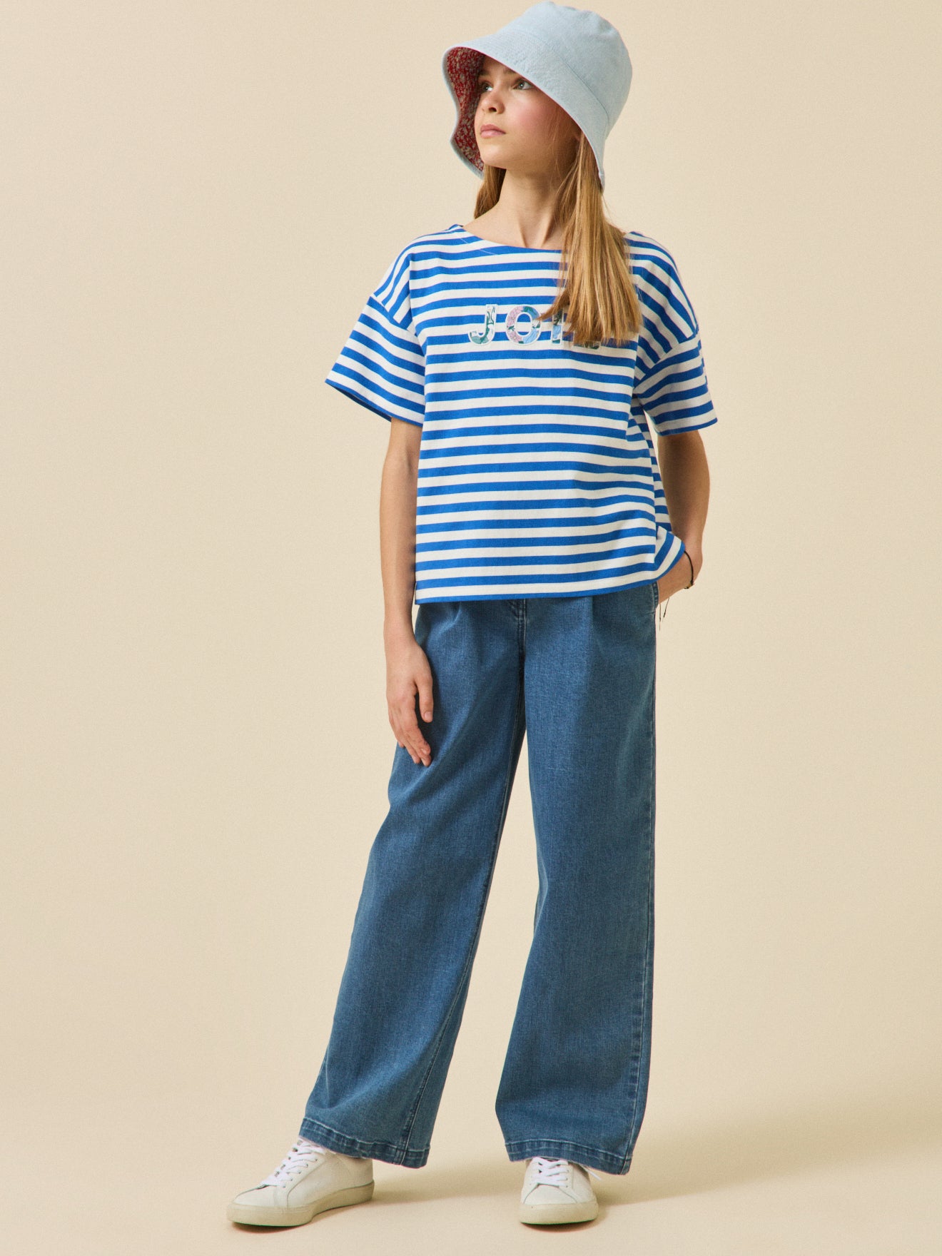 Mädchen T-Shirt mit Schriftzug – Kollektion « Junior »