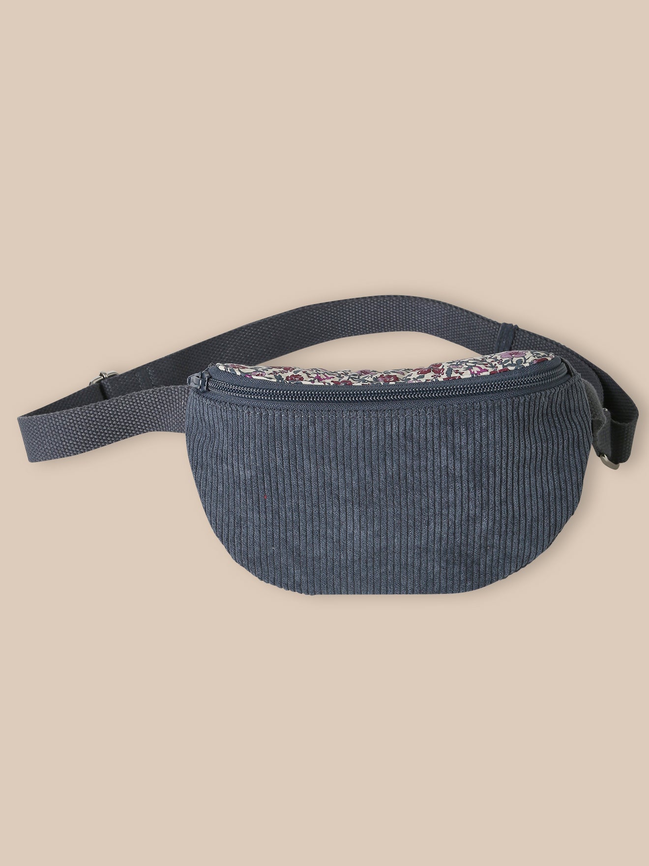 Mädchen-Bauchtasche aus Cordsamt und Liberty®-Stoff