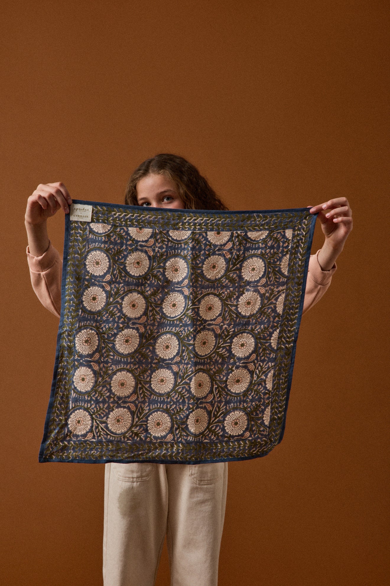 Kleines Tuch MANIKA – Kollektionen von Cyrillus X Apaches