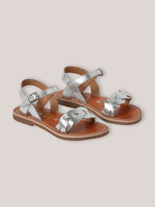 Mädchensandalen aus geflochtenem Leder