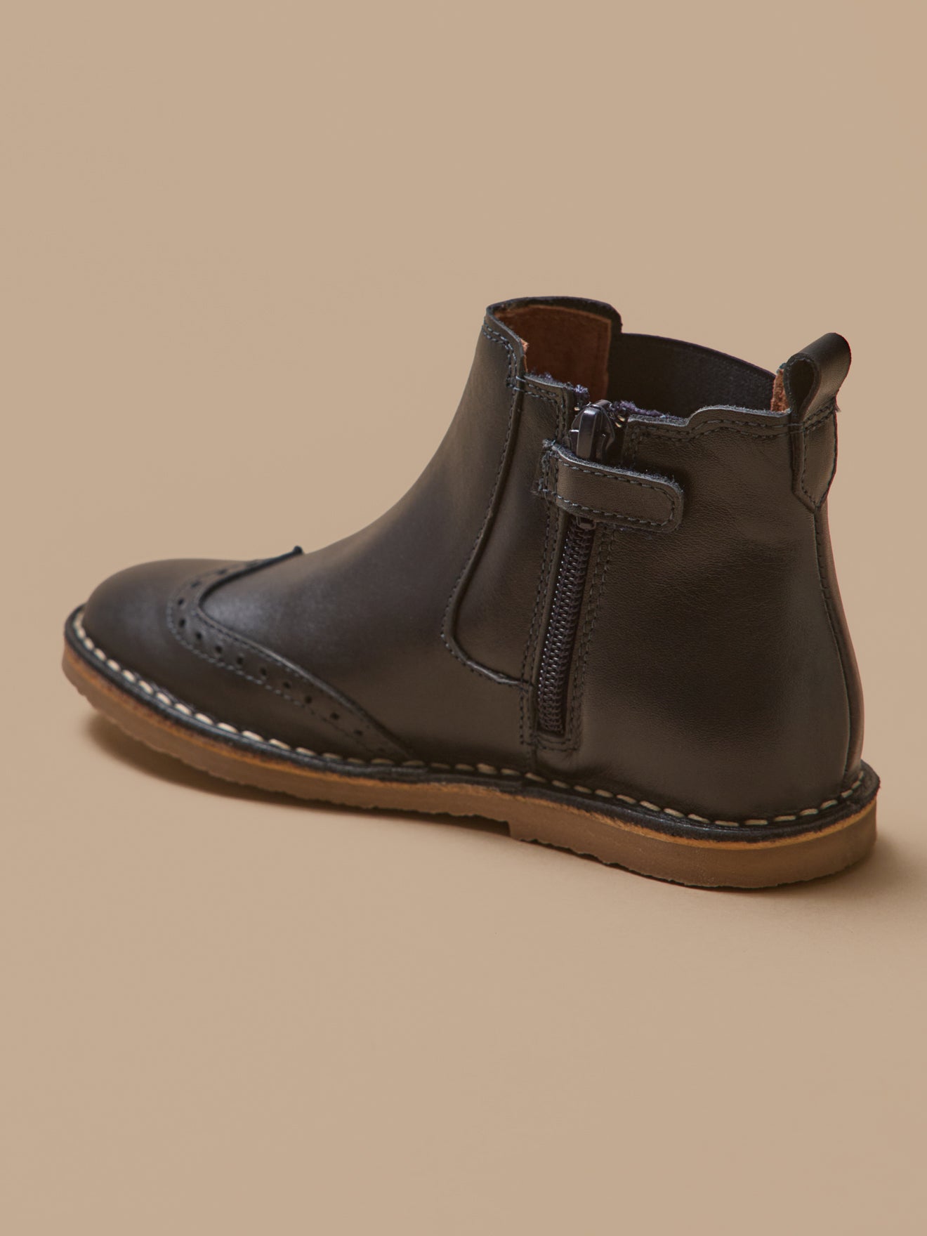 Mädchen-Boots mit Blütenkappe aus Leder