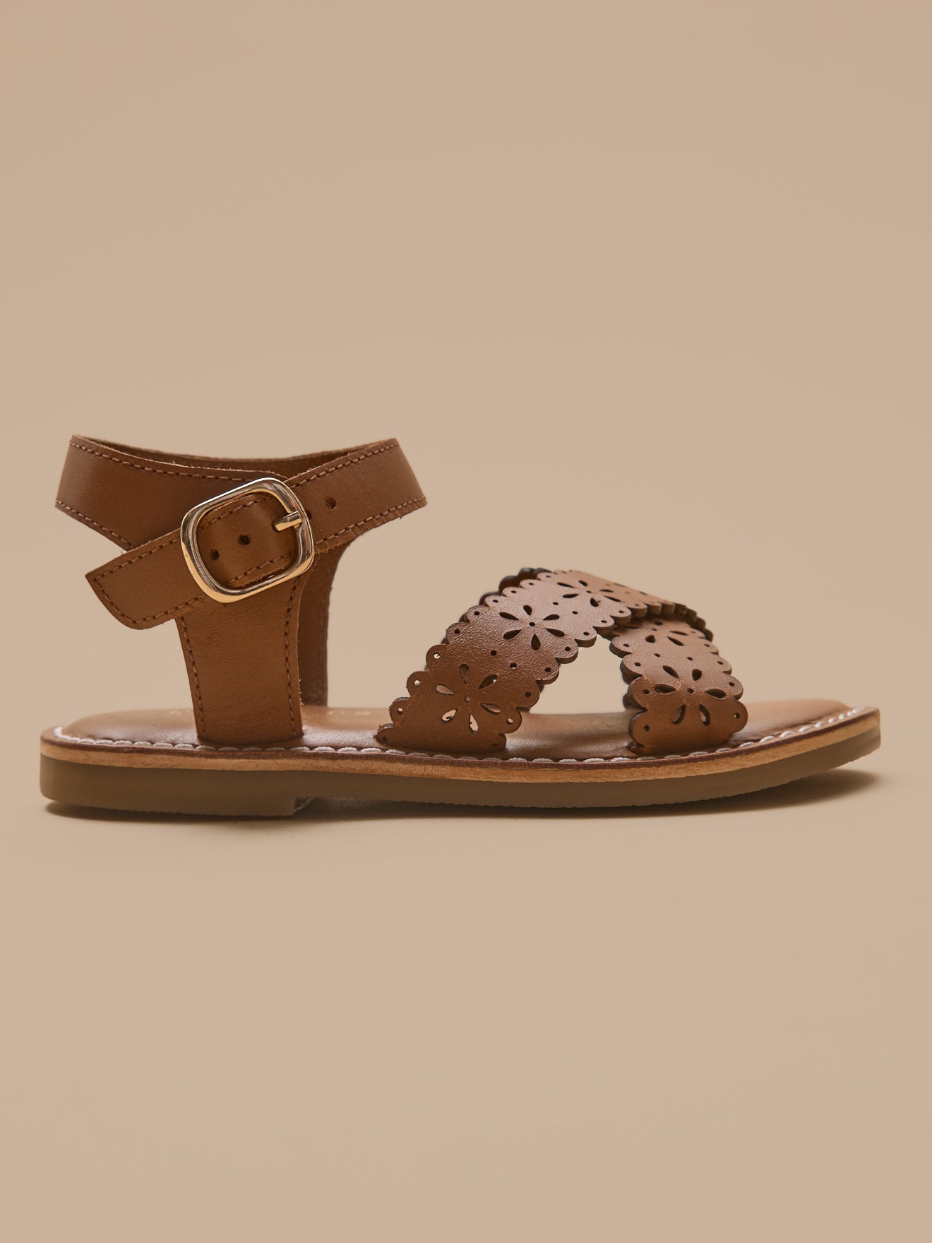 Mädchen-Sandalen aus Leder mit Lochmuster