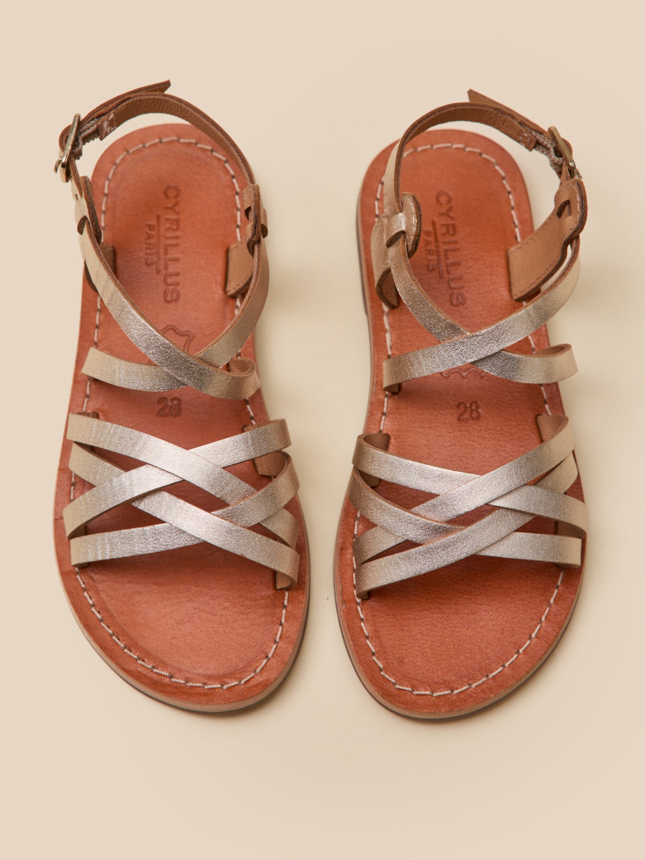 Mädchen-Sandalen aus goldfarbenem Leder