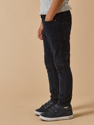 Jungen Slim Fit Hose aus Velours