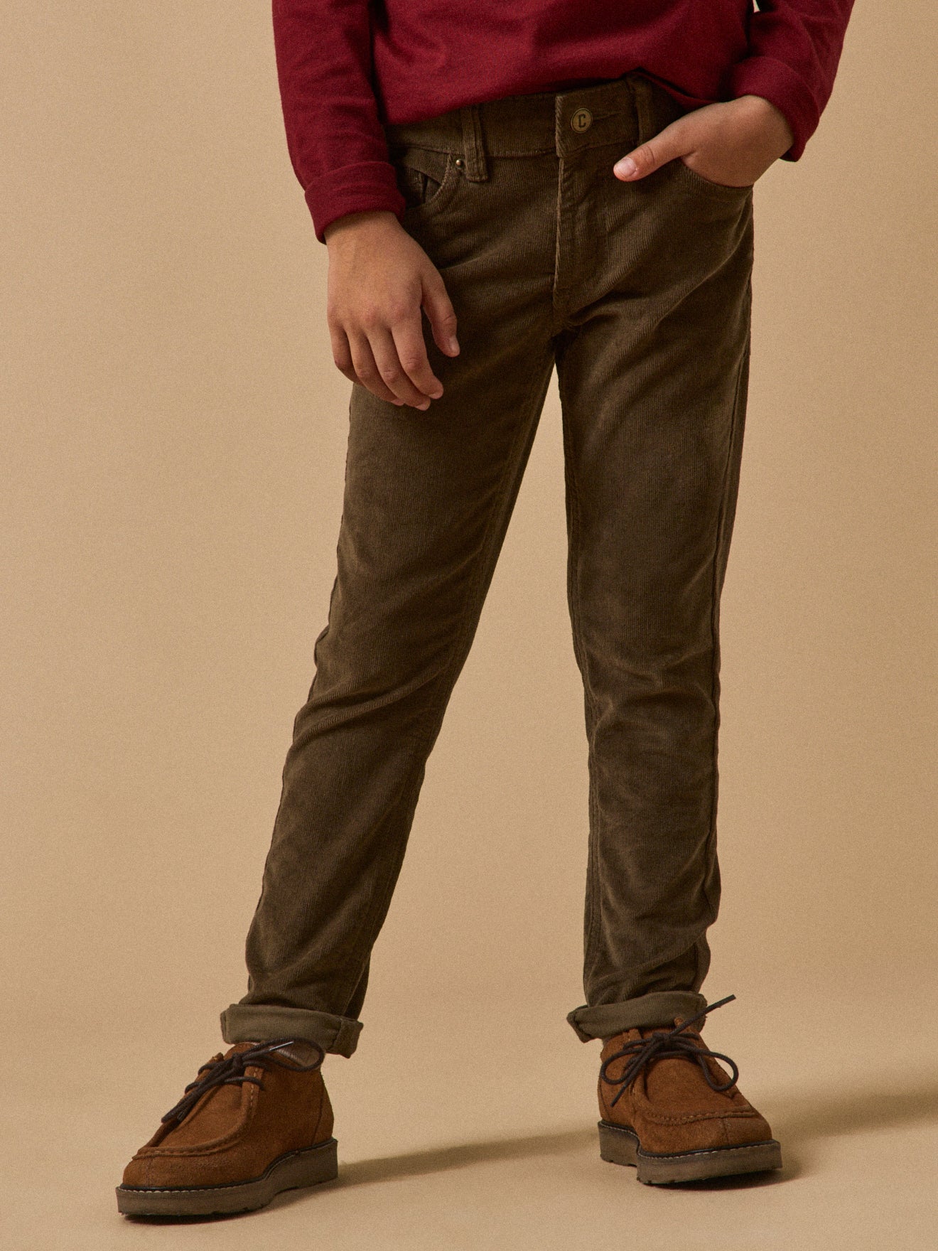 Jungen Slim Fit Hose aus Velours