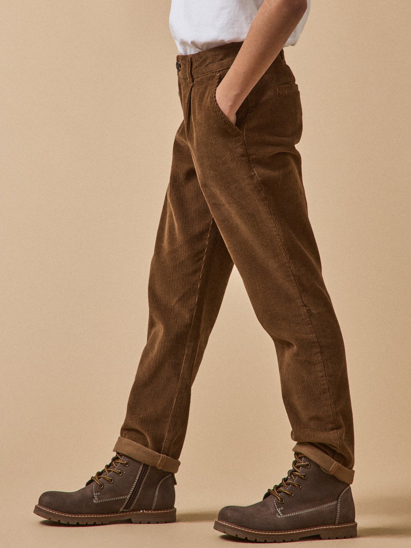 Jungen-Chinohose aus Velours