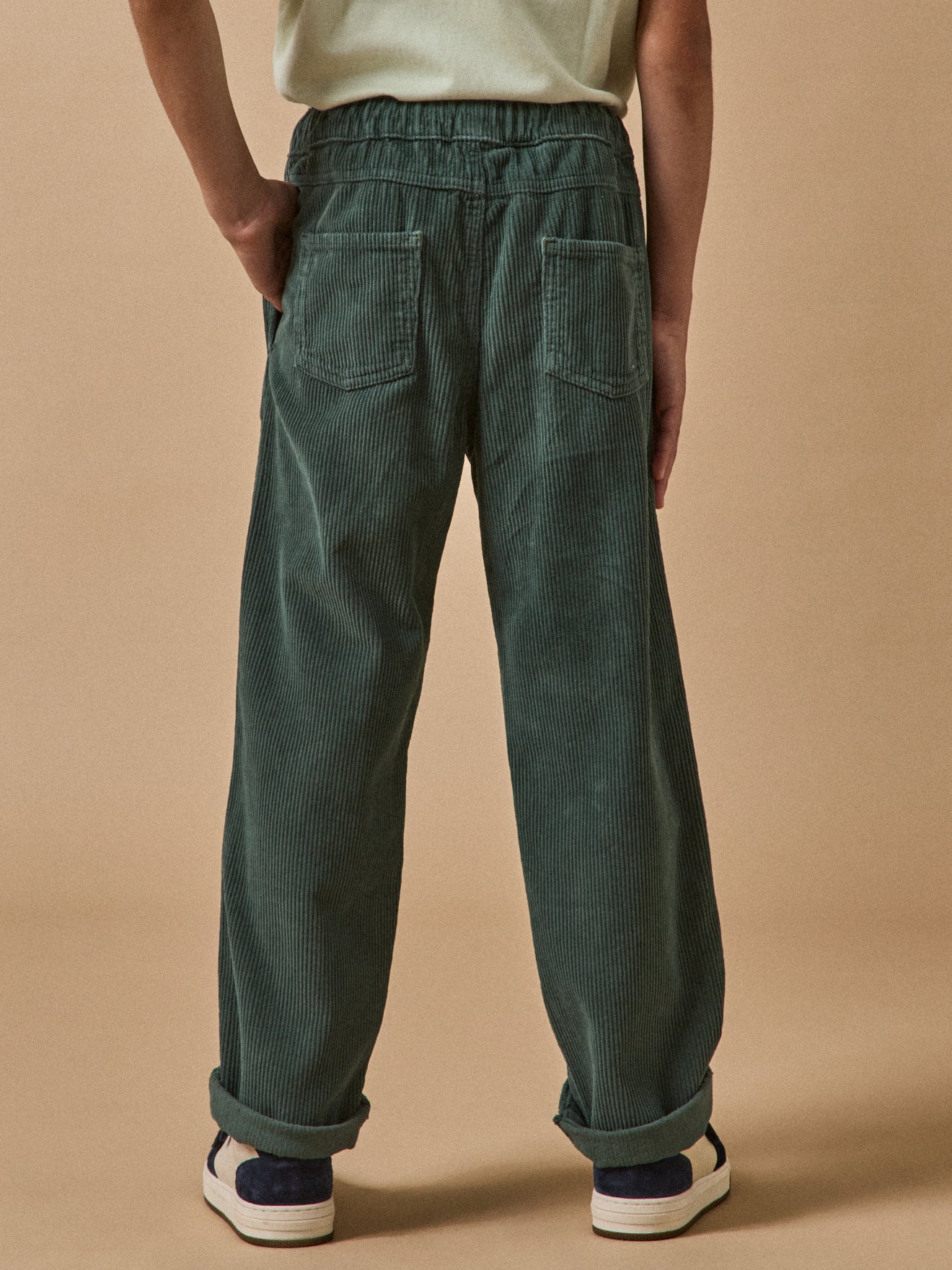 Pantalon relax en velours côtelé garçon