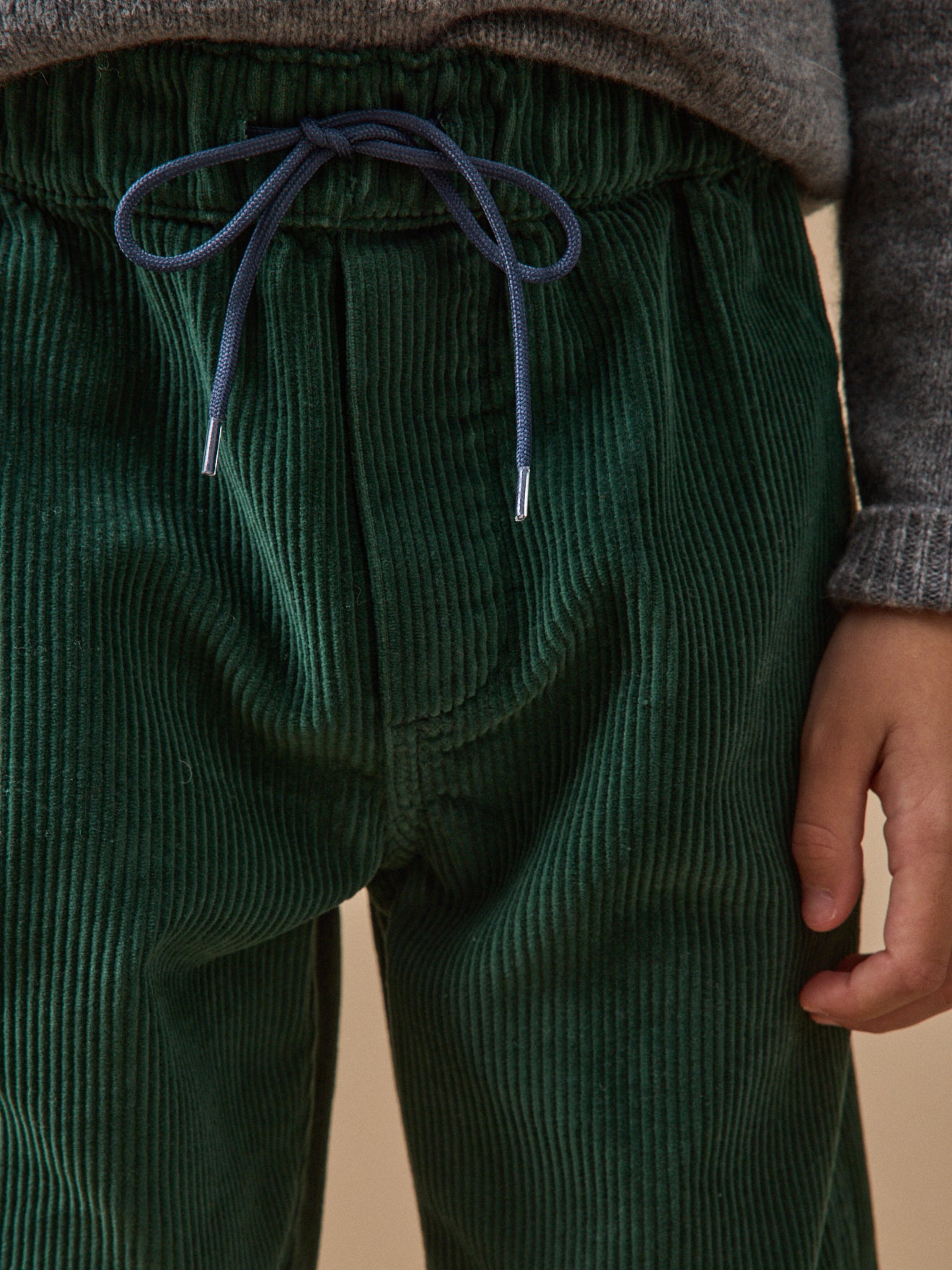 Jungenhose aus Cordsamt, lockerer Schnitt