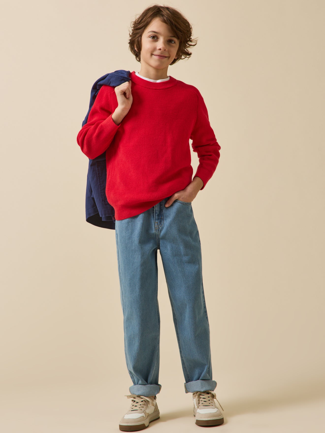 Jungenhosen, locker geschnitten