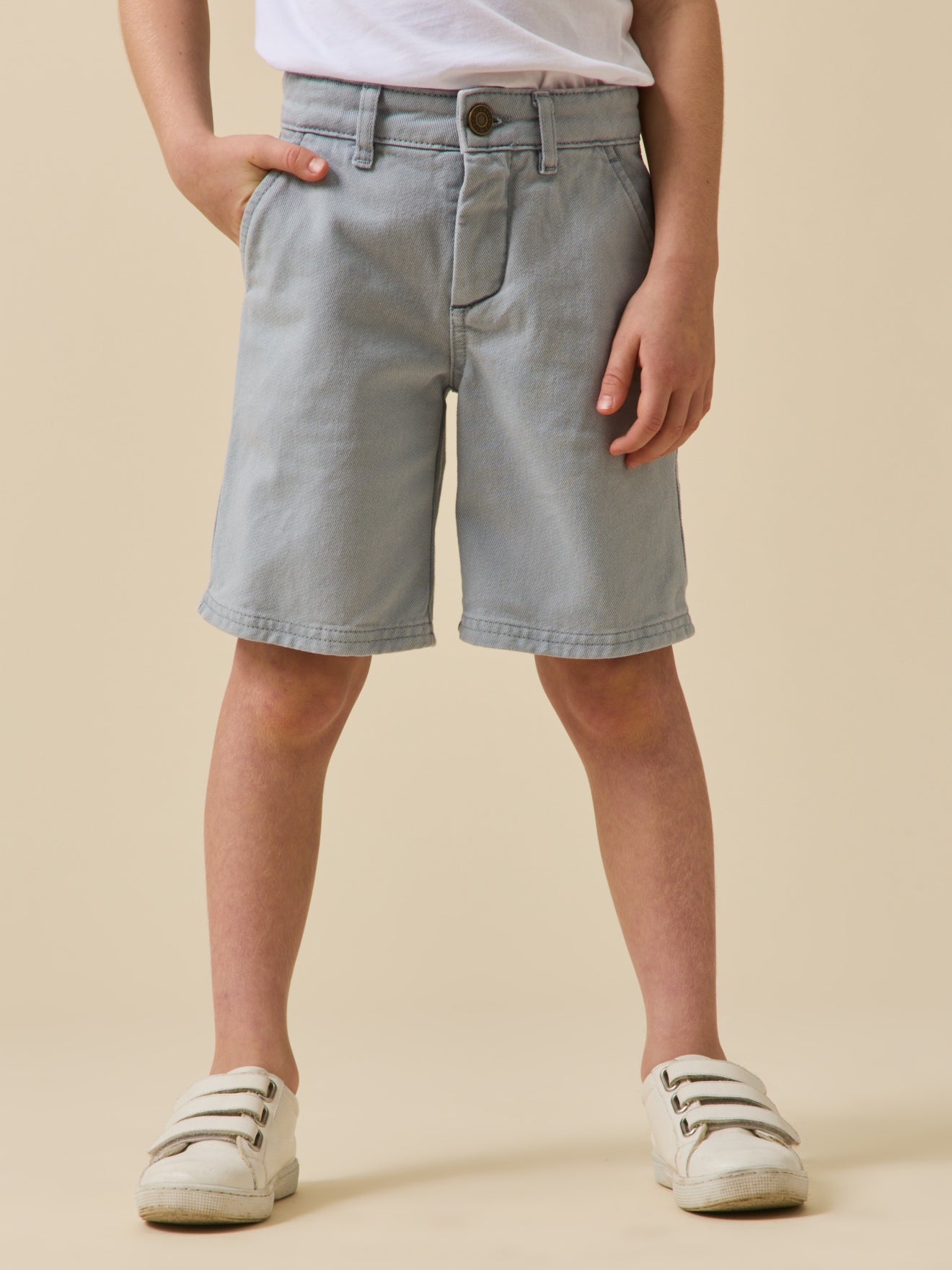 Jungen-Bermuda aus farbenfrohem Denim