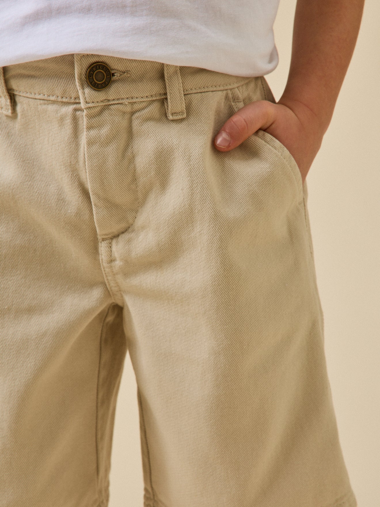 Jungen-Bermuda aus farbenfrohem Denim