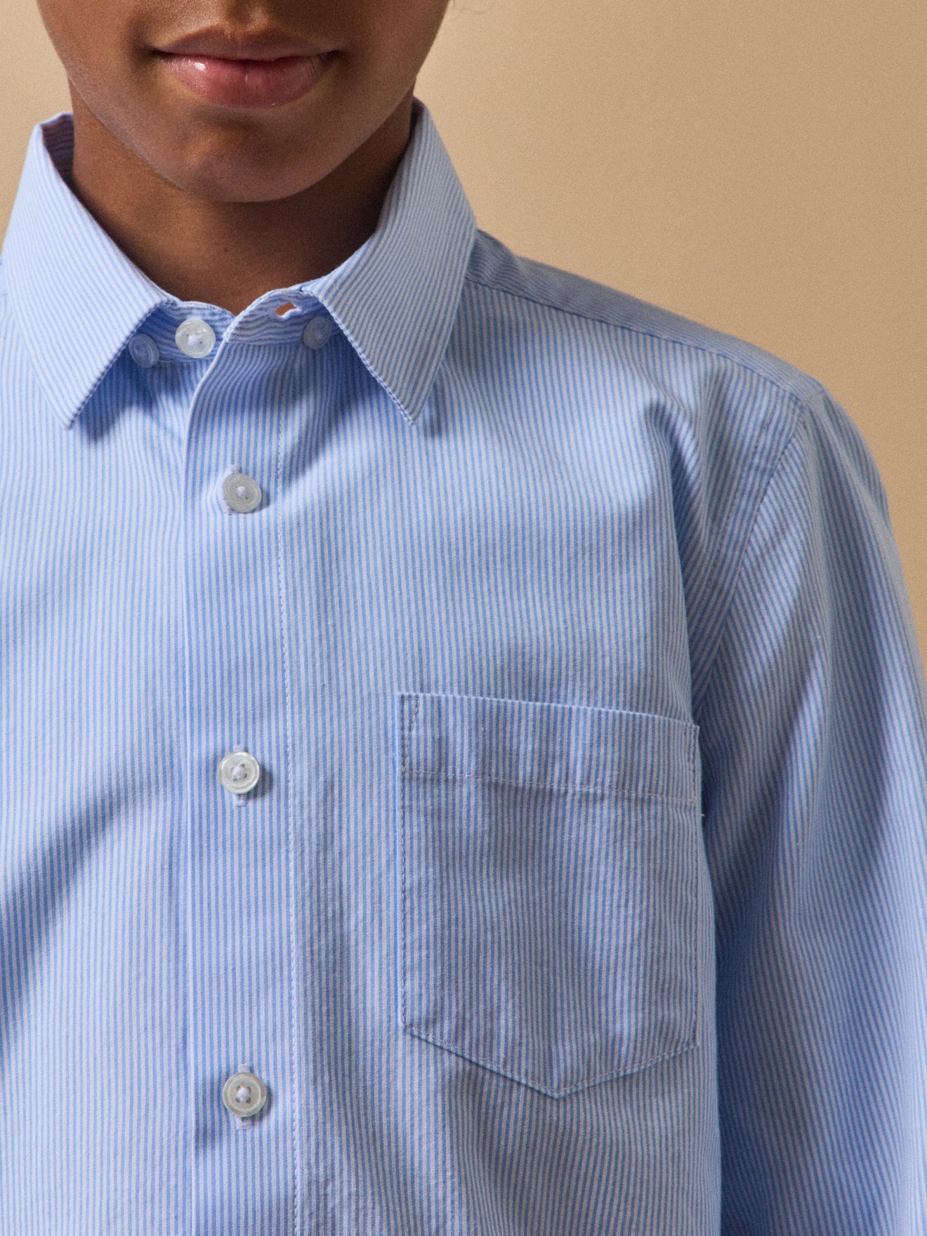 Jungenhemd mit Streifen