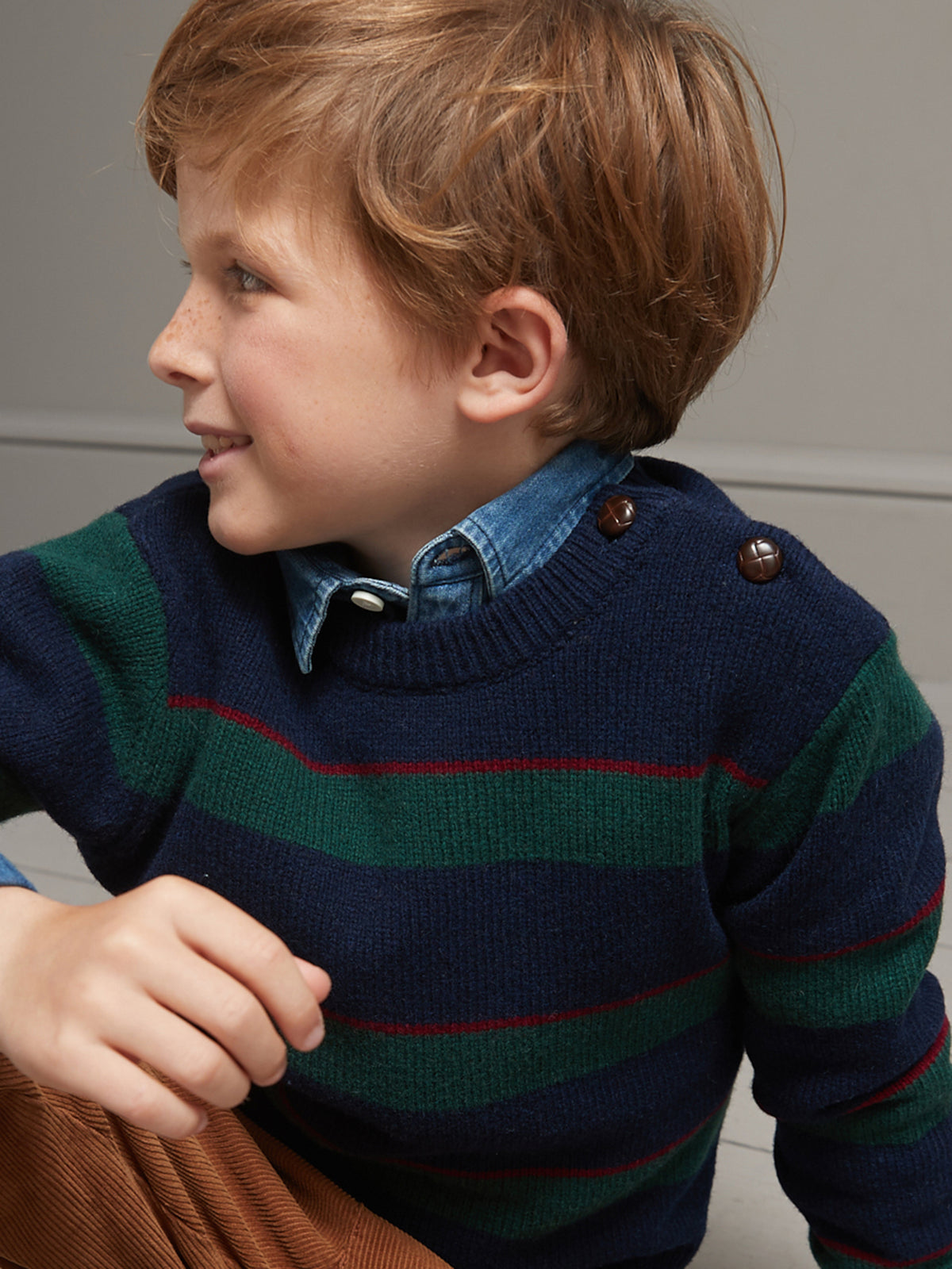 Jungenpullover aus Lambswool mit Streifenmuster
