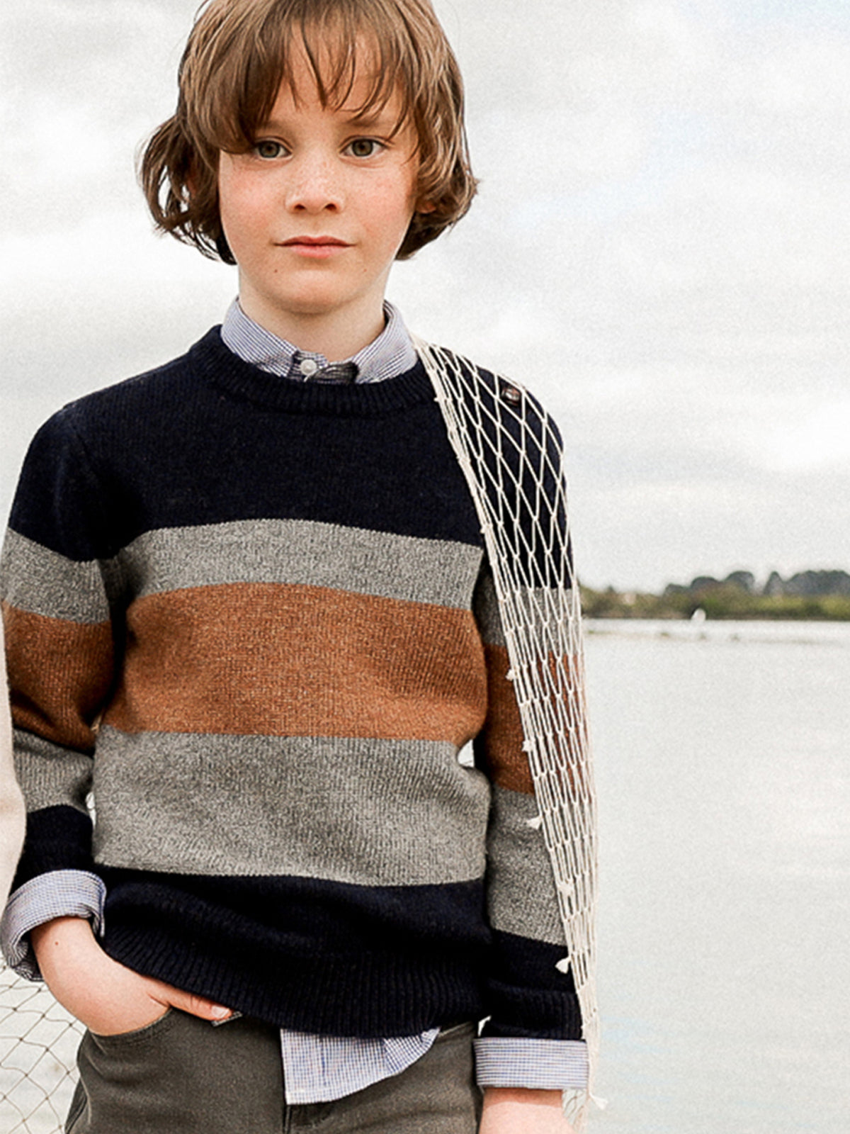 Jungenpullover aus Lambswool mit Streifen