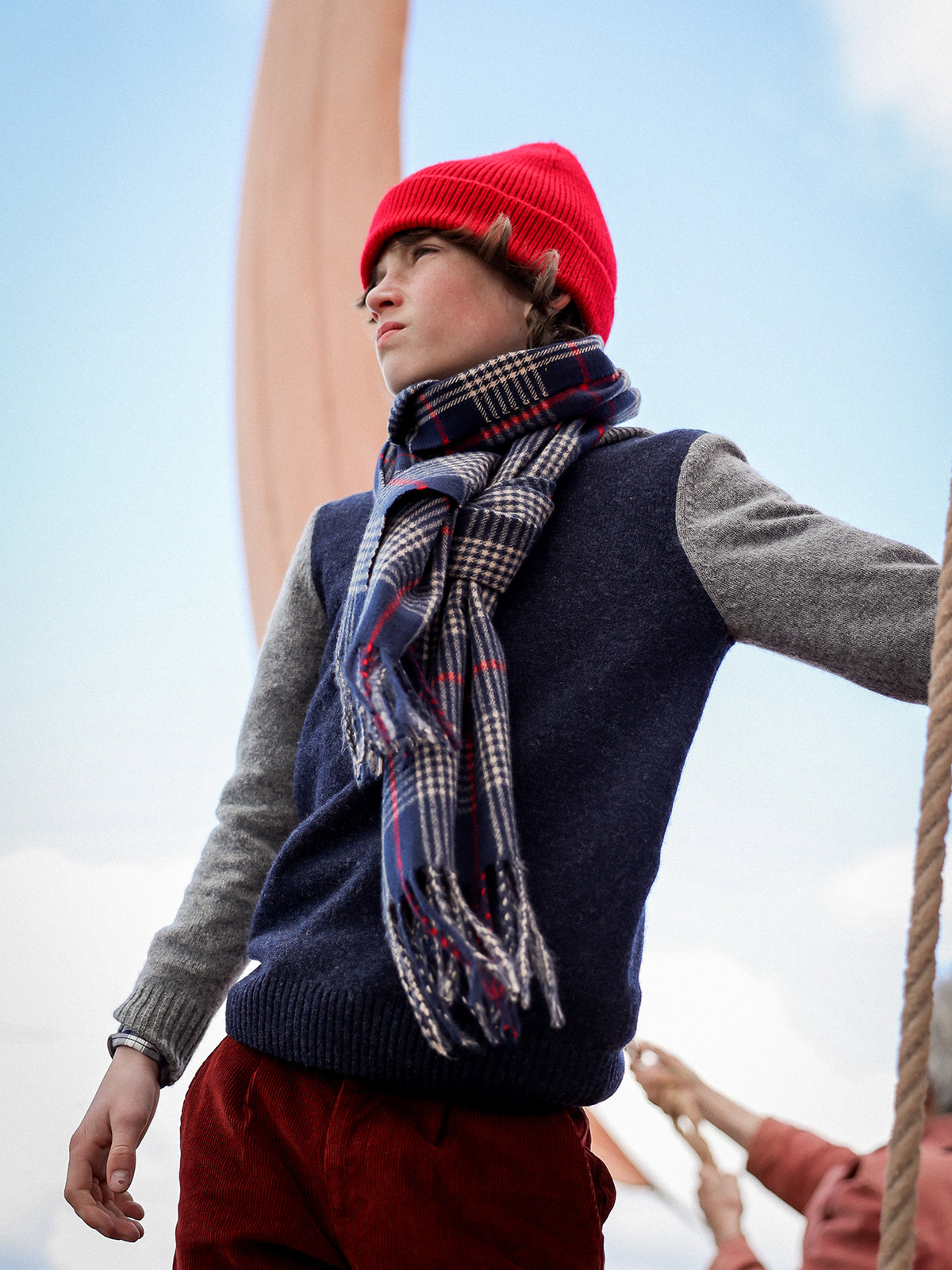 Pull colorblock à capuche Garçon