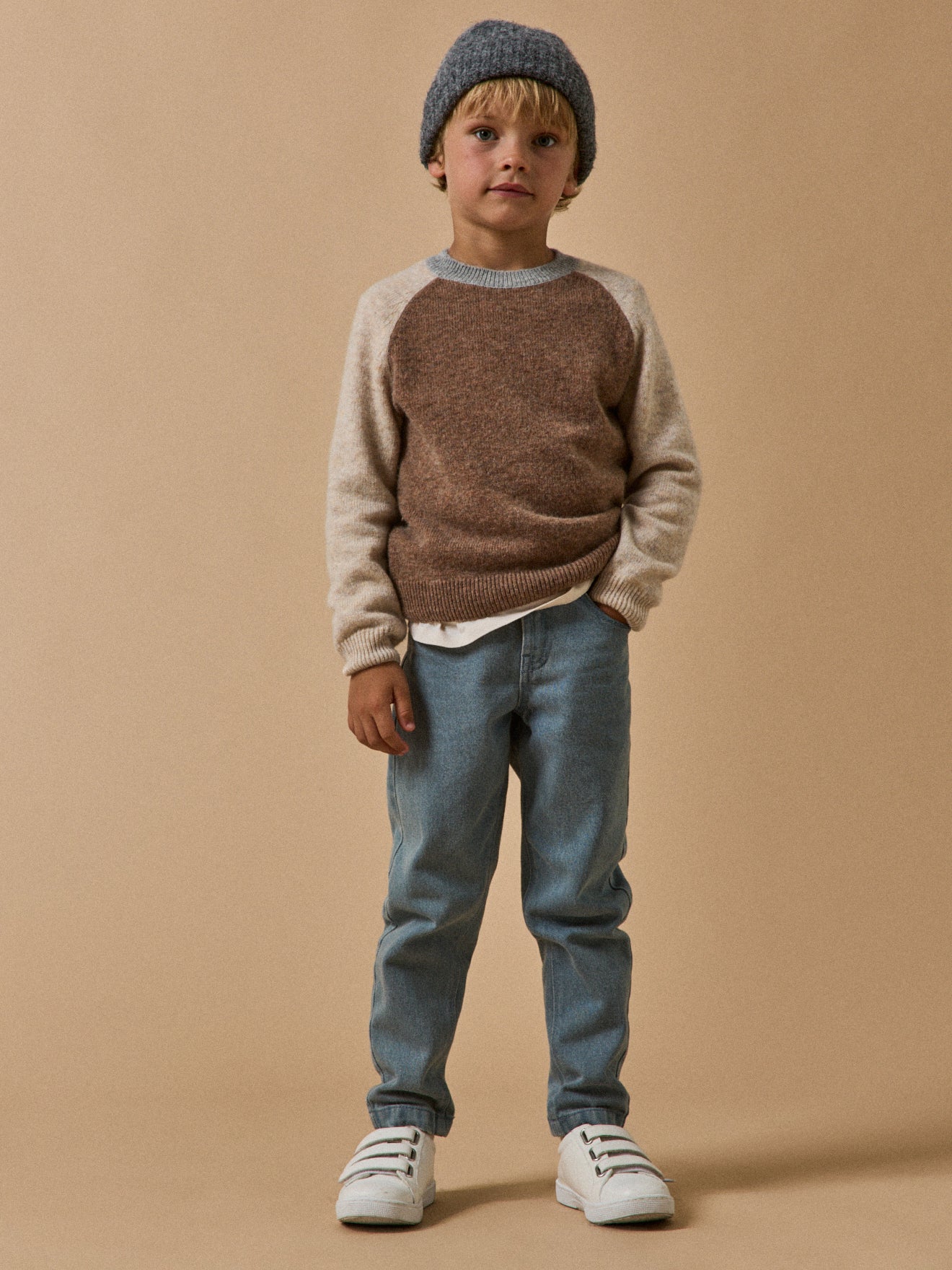 Jungenpullover aus Wolle mit Blockfarben