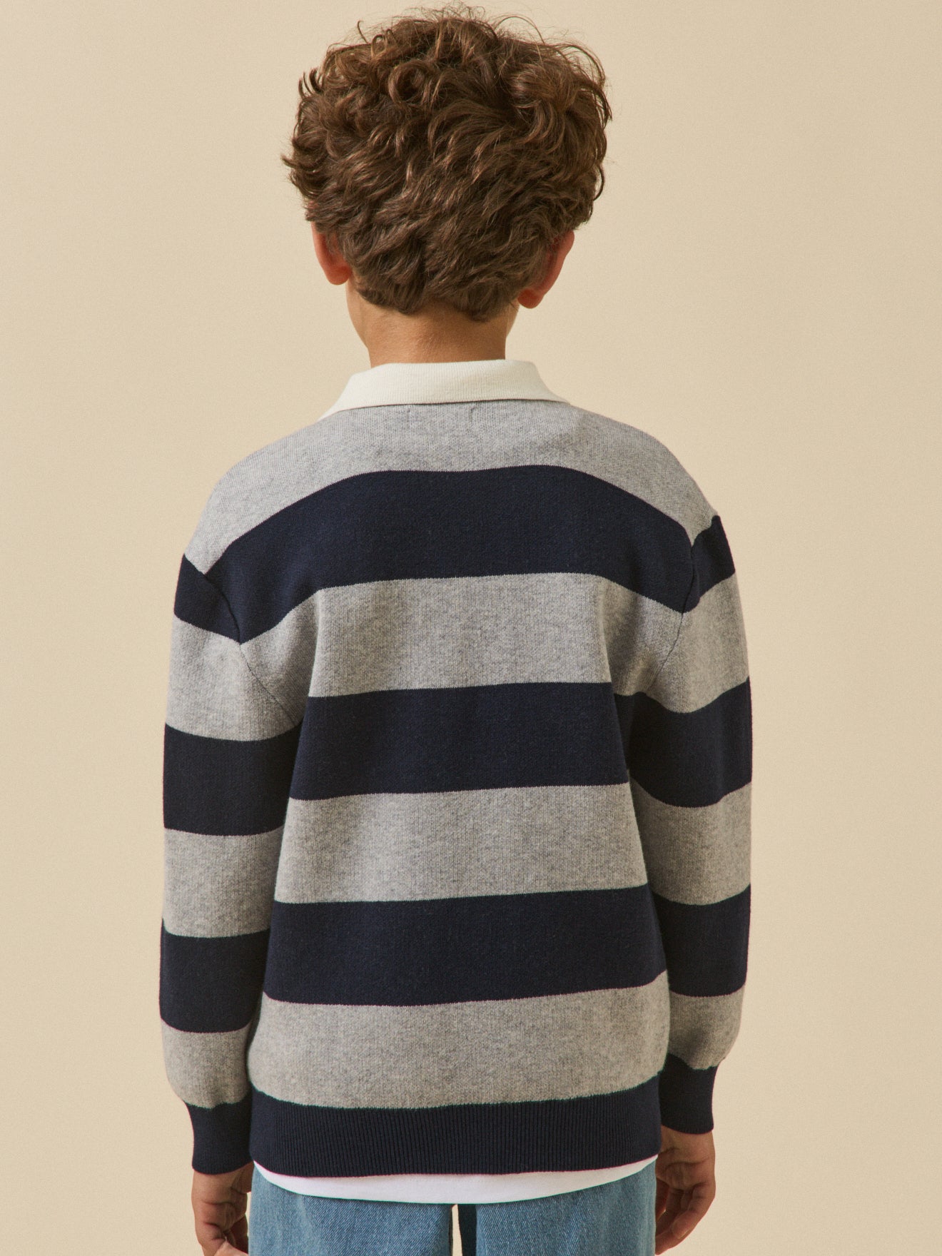 Jungenpullover mit Polokragen