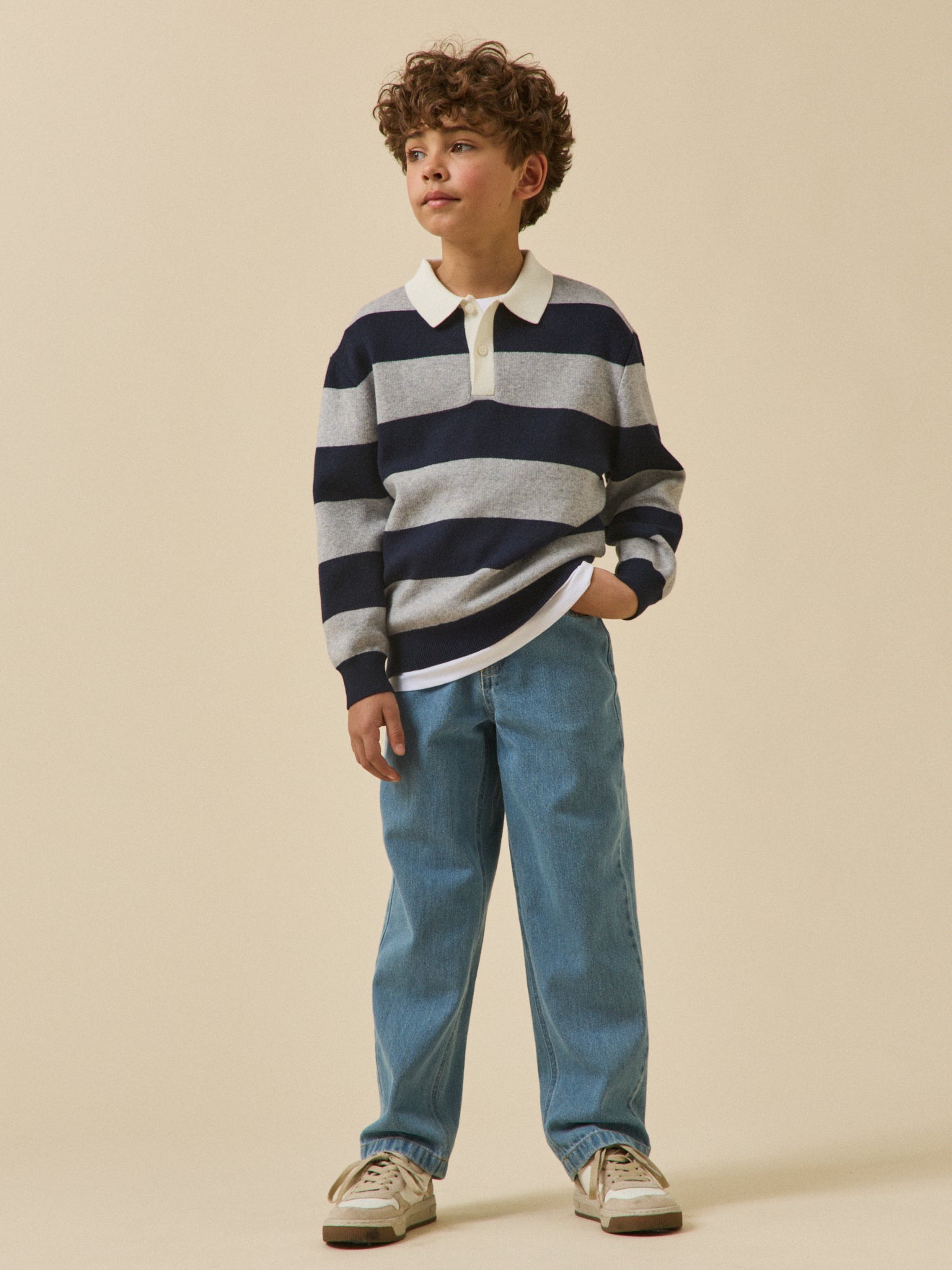 Jungenpullover mit Polokragen