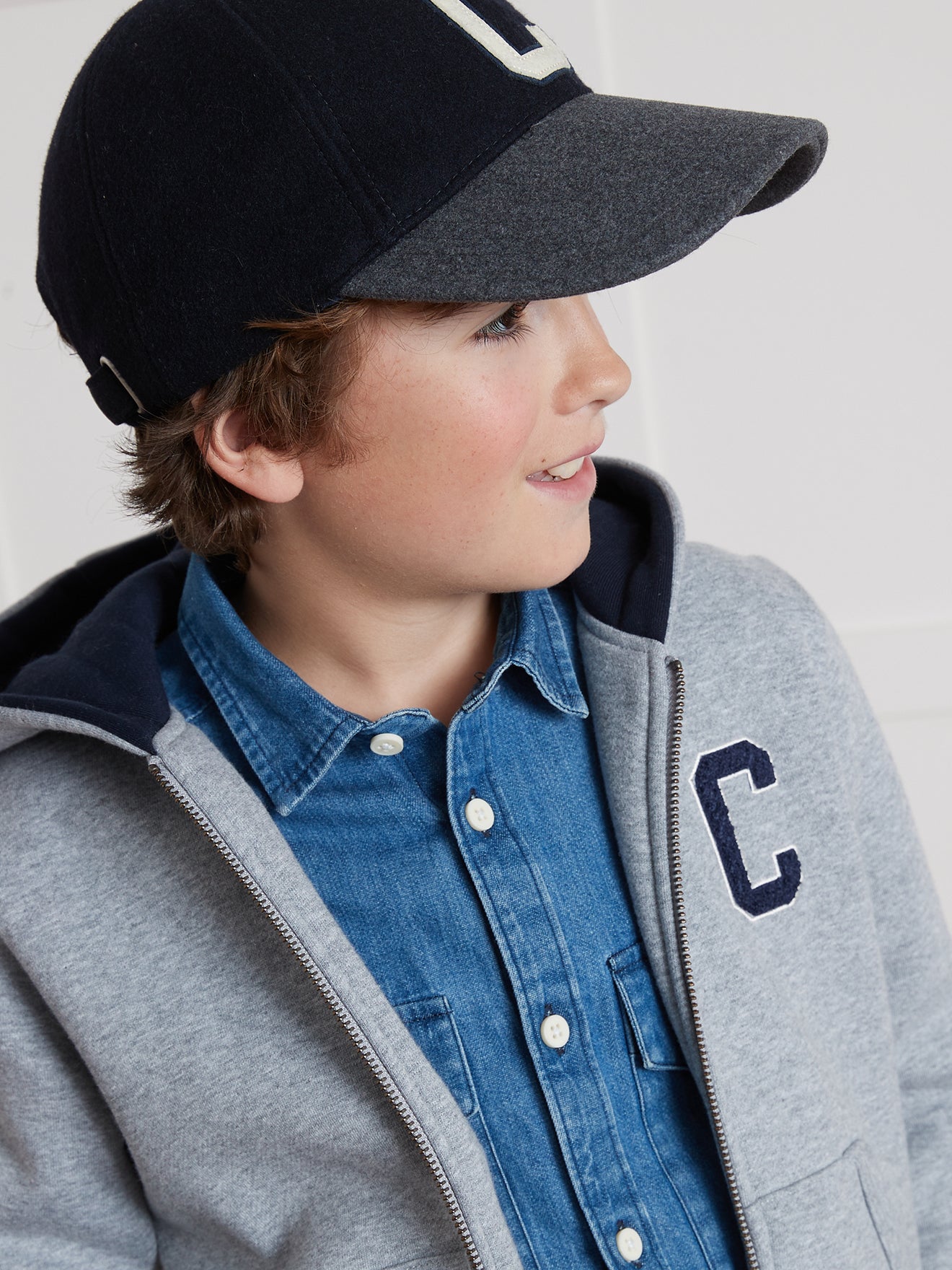 Jungen-Sweatjacke mit Reissverschluss und Kapuze
