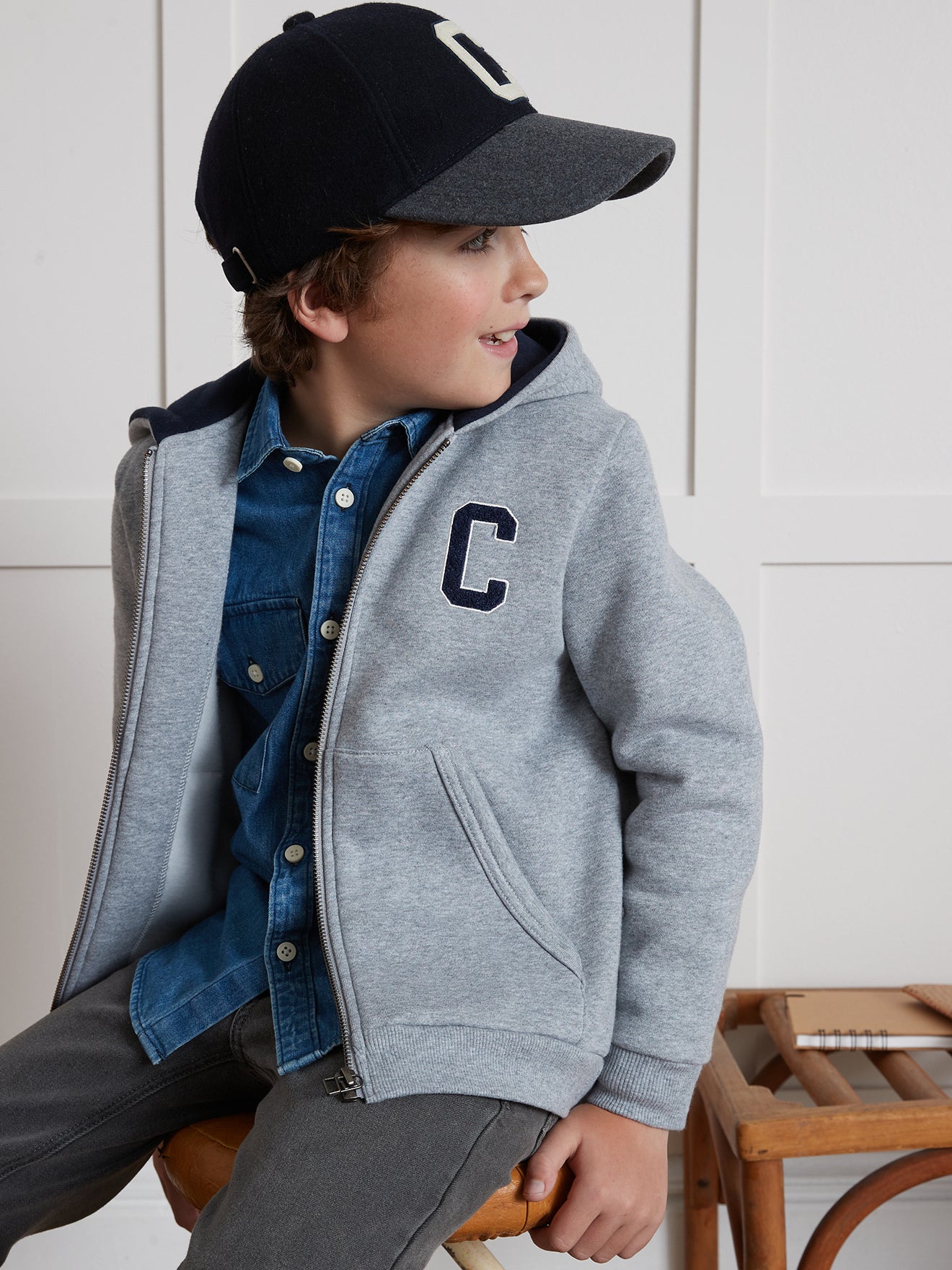 Jungen-Sweatjacke mit Reissverschluss und Kapuze