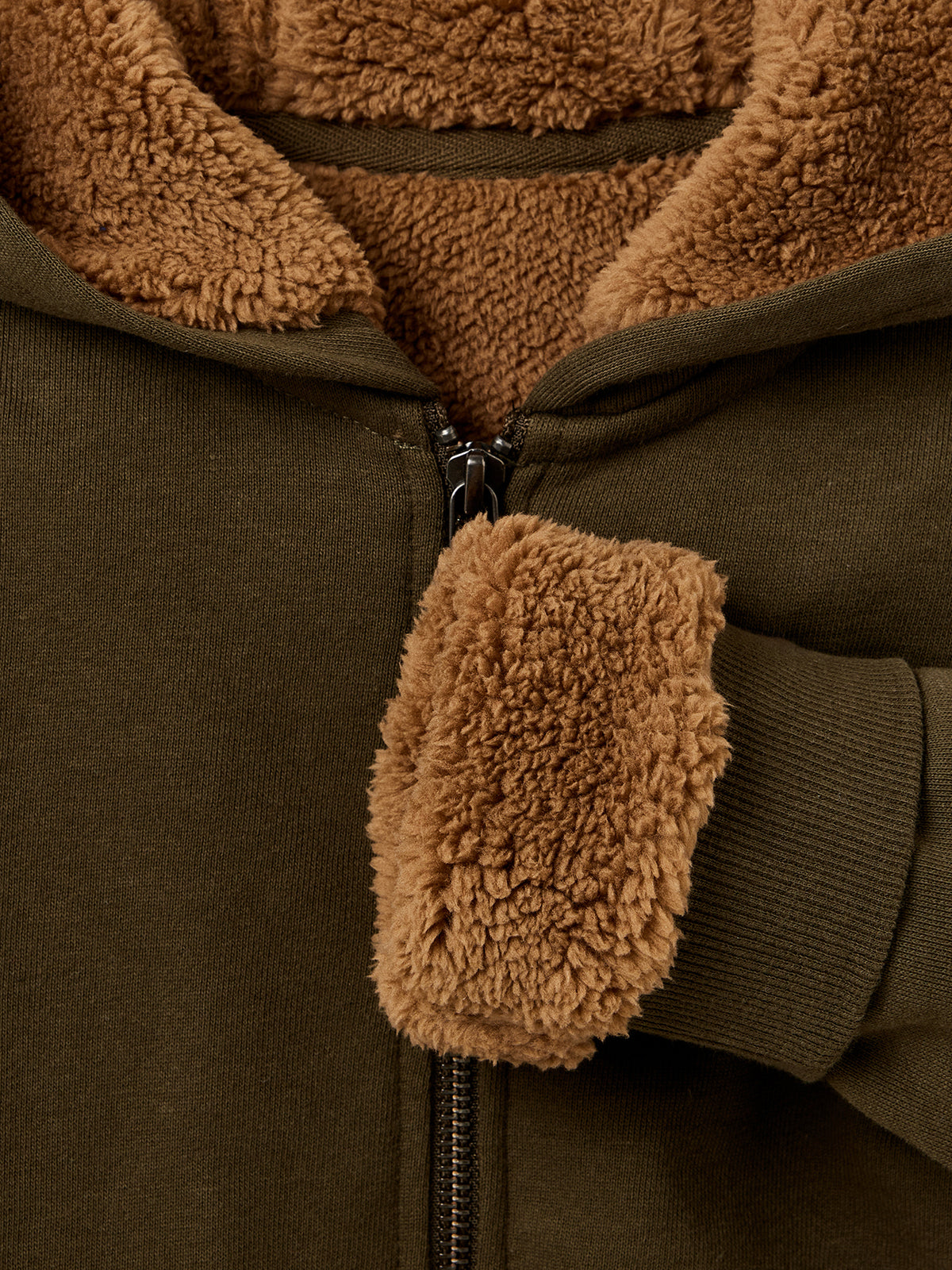 Jungen-Sweatjacke mit Reissverschluss und Sherpa-Futter