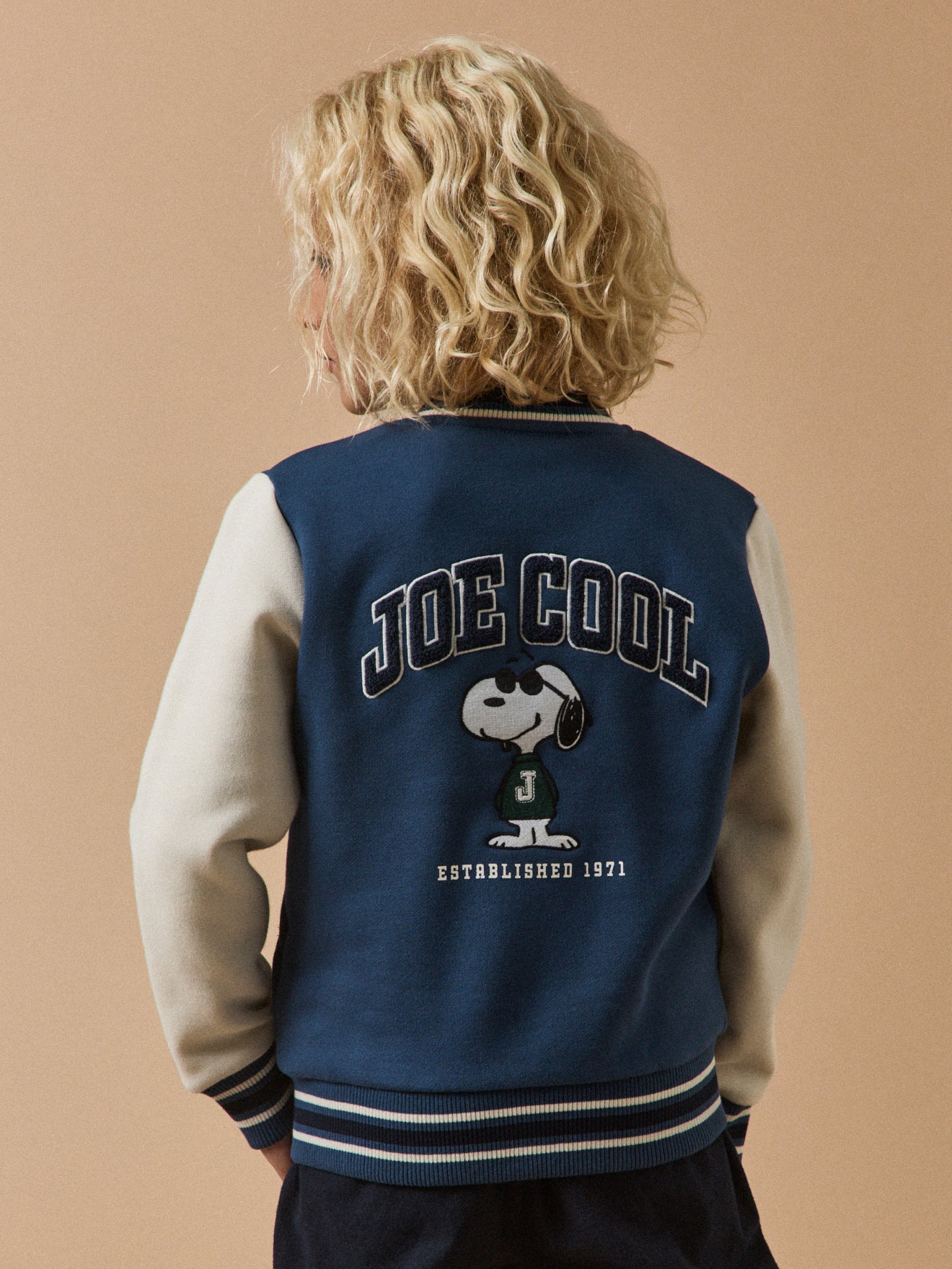 Jungen-Sweatshirt mit Teddykragen CYRILLUS X PEANUTS™ – Snoopy Kollektion