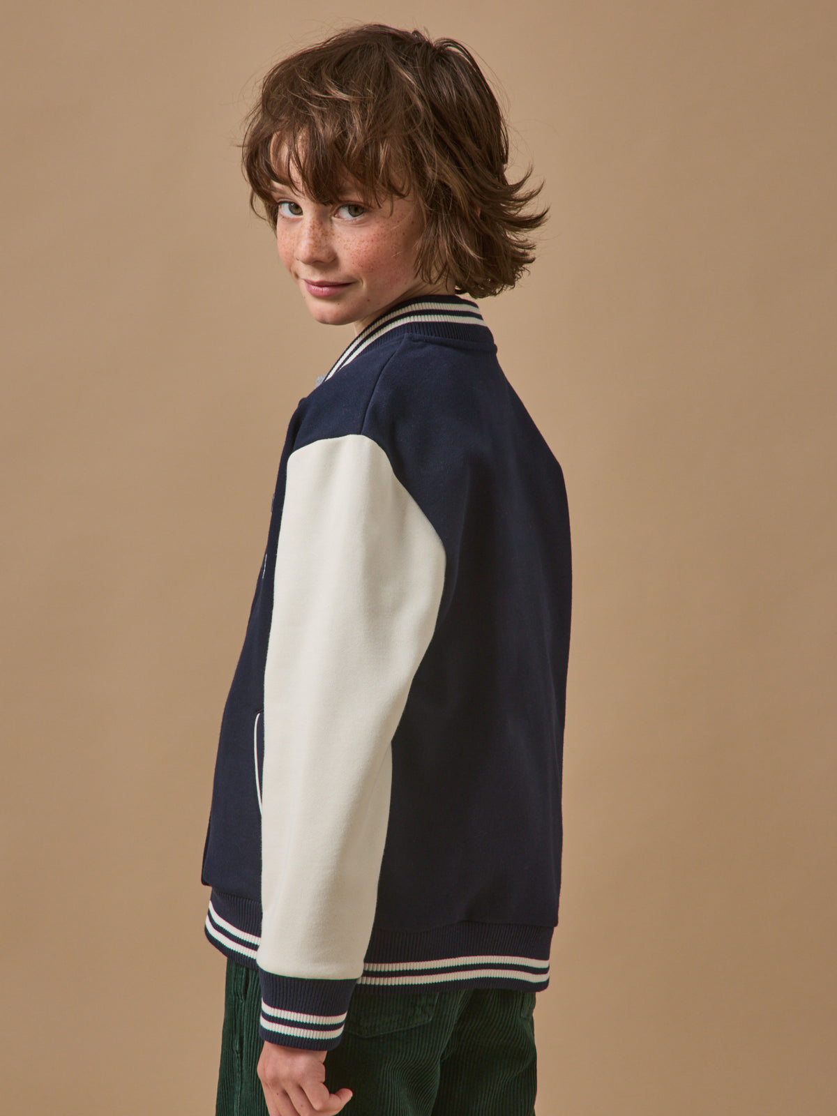 Jungen Teddy-Blouson mit Stickerei