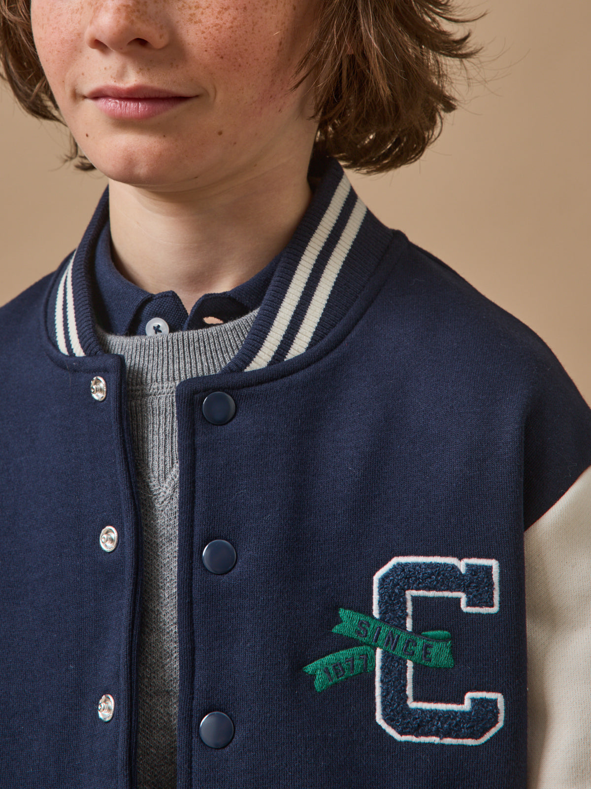 Jungen Teddy-Blouson mit Stickerei