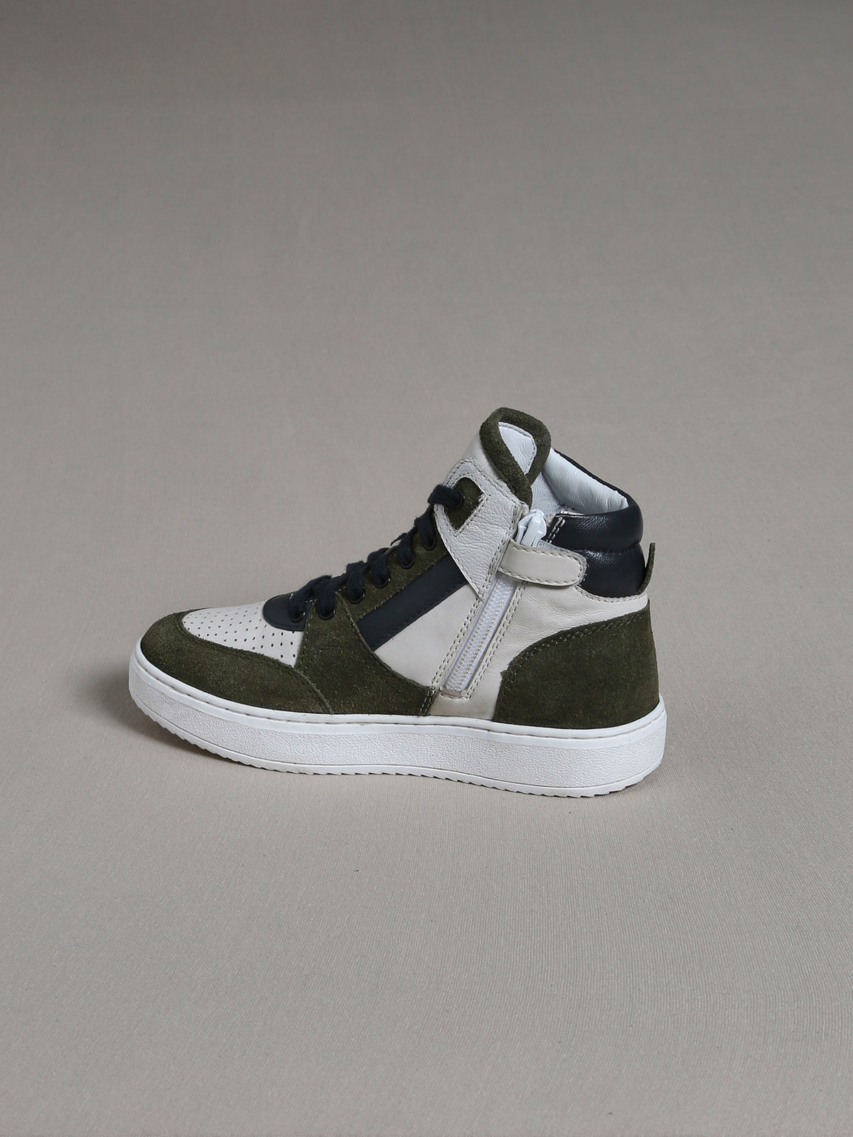 Hohe Jungen-Sneakers aus Leder