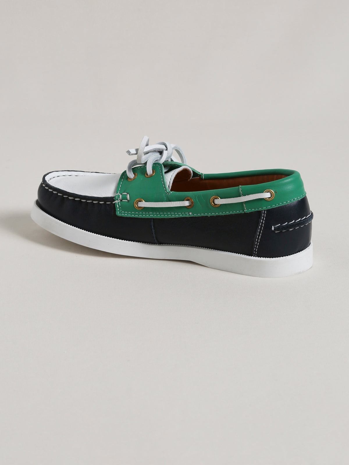 Chaussure bateau en cuir Garçon