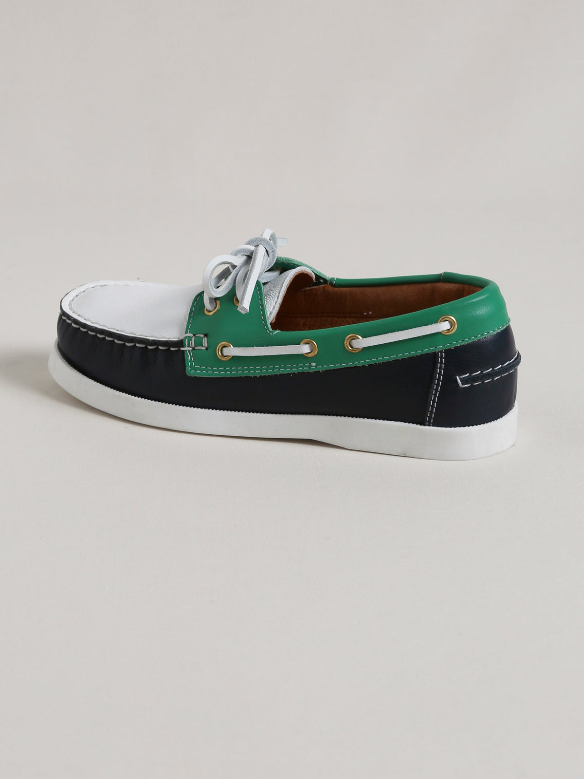 Chaussure bateau en cuir Garçon
