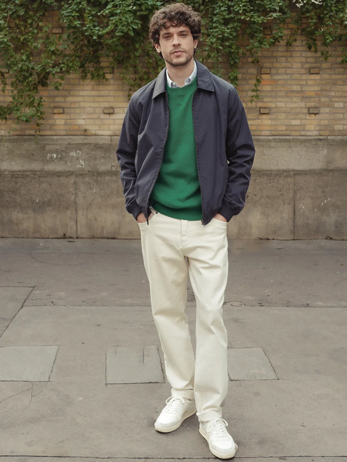 homme_555ba75b-84d5-479d-8758-9ad100e4a8bf