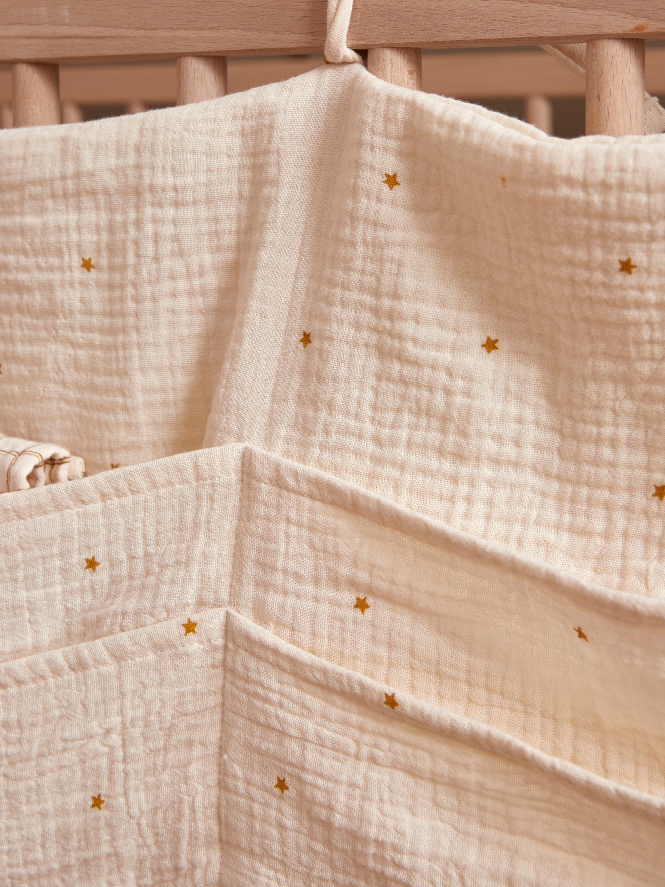 Aufbewahrung zum Aufhängen aus Baumwoll-Gaze