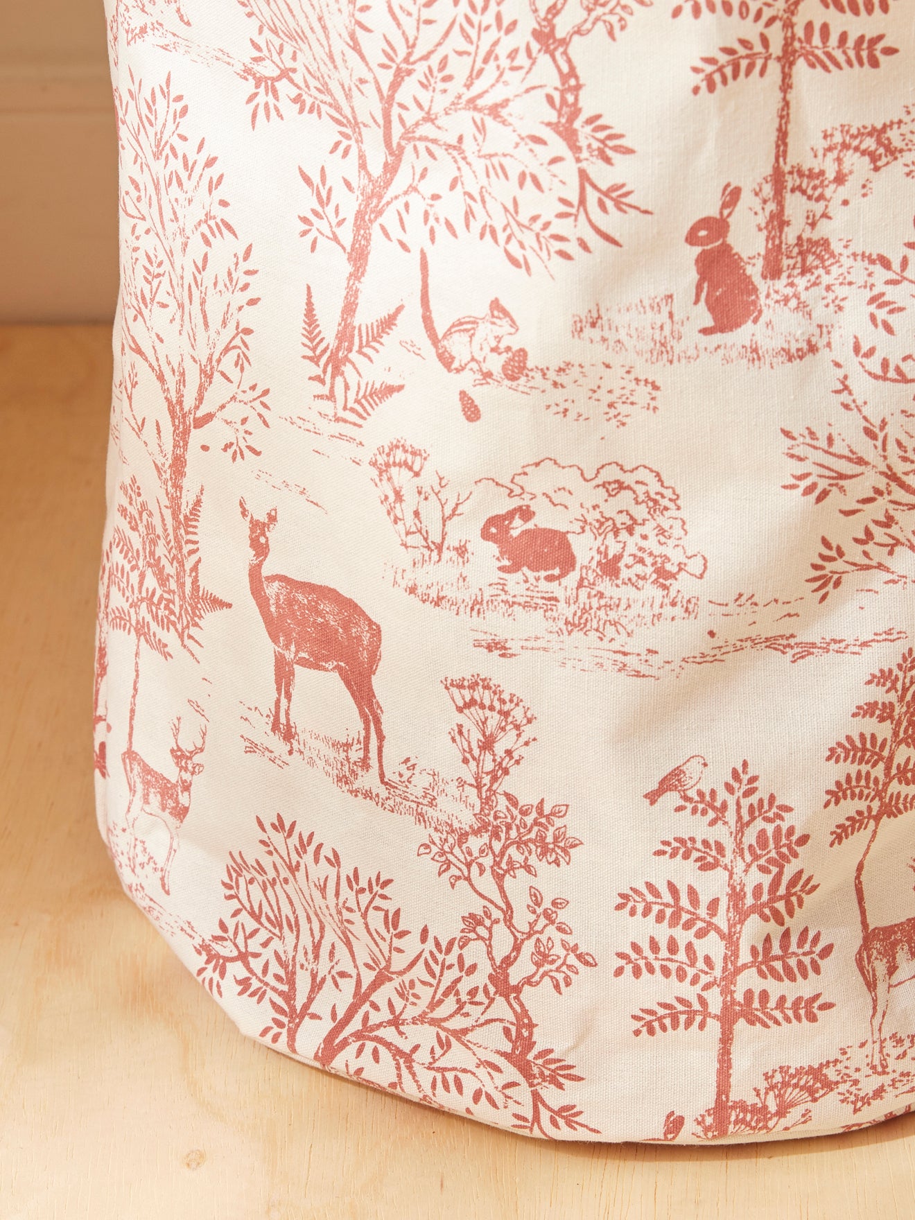 Runder Aufbewahrungskorb im Toile de Jouy-Esprit