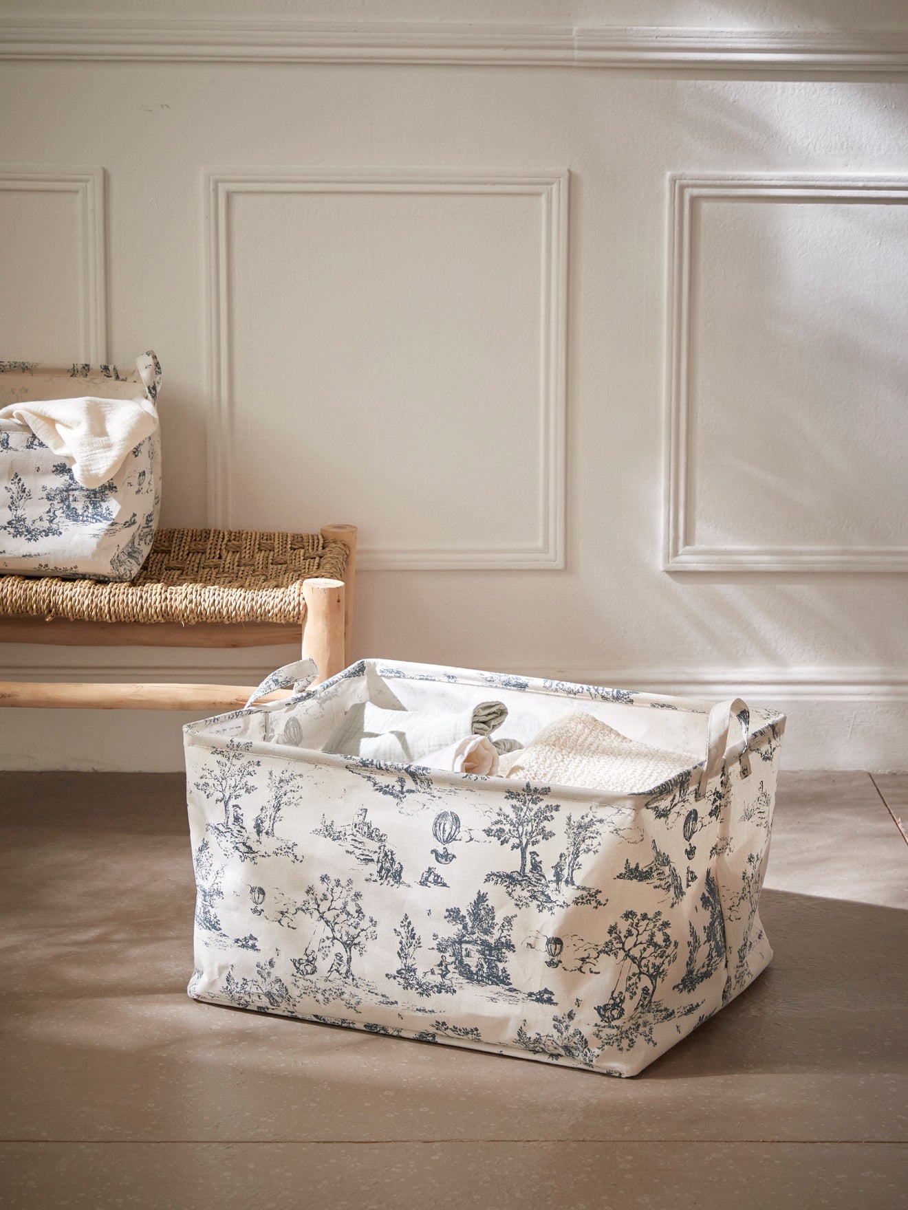 Wäschekorb im Jouy-Esprit, großes Modell