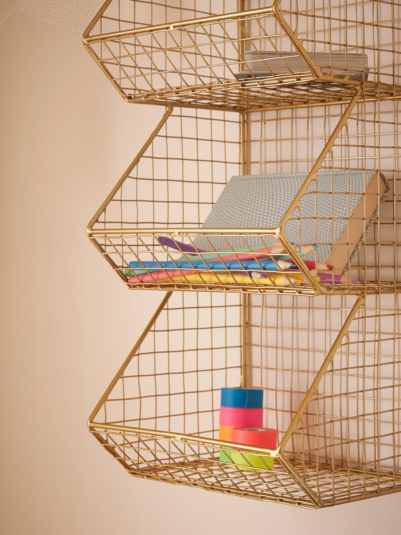 Wandregal aus Metall