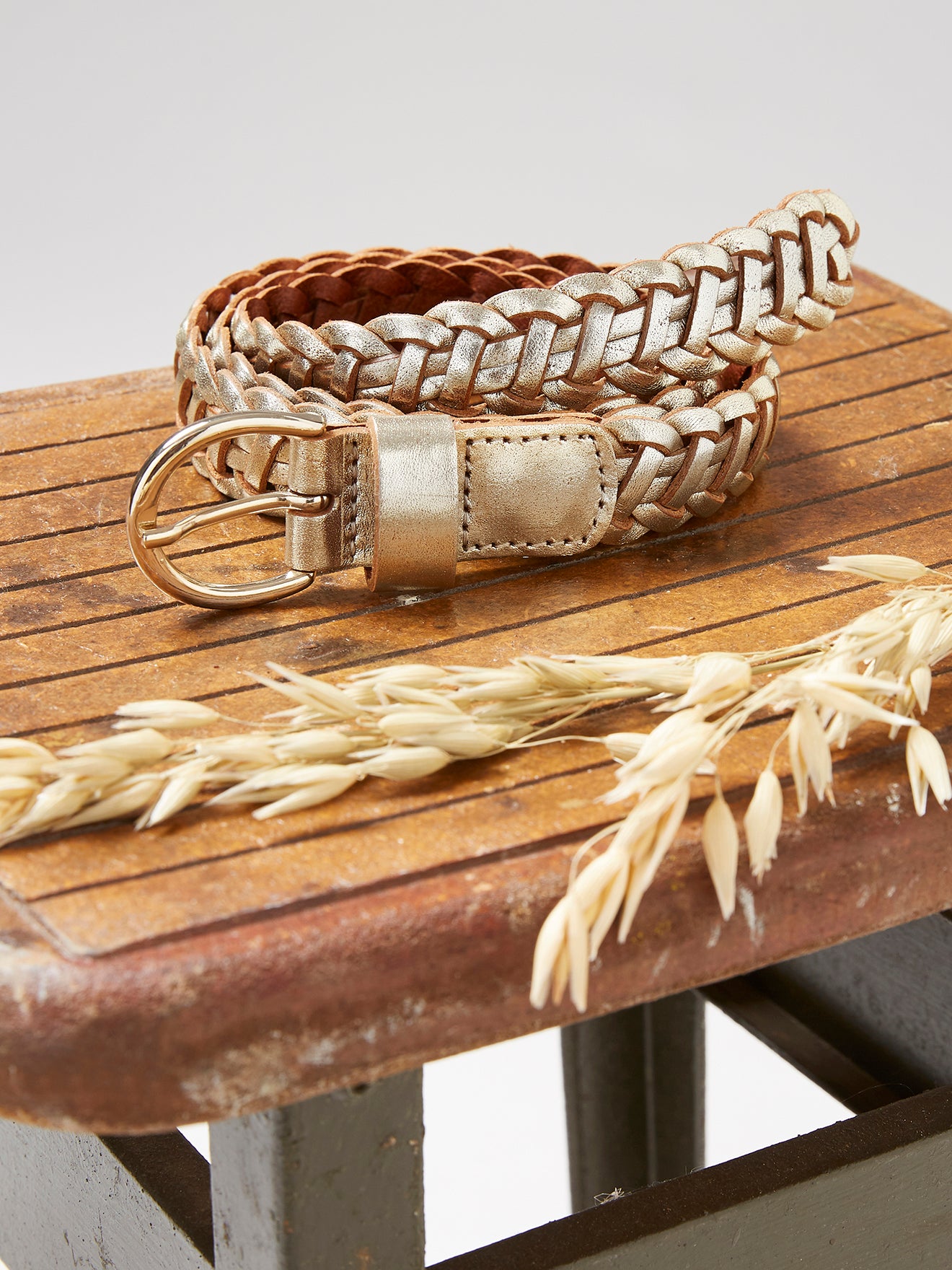 Geflochtener Damengürtel aus Leder