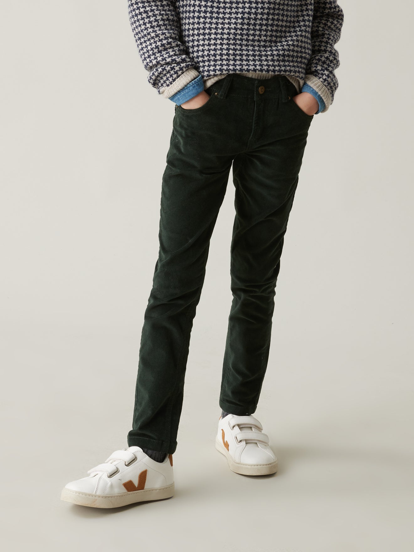 Jungen Slim Fit Hose aus Velours